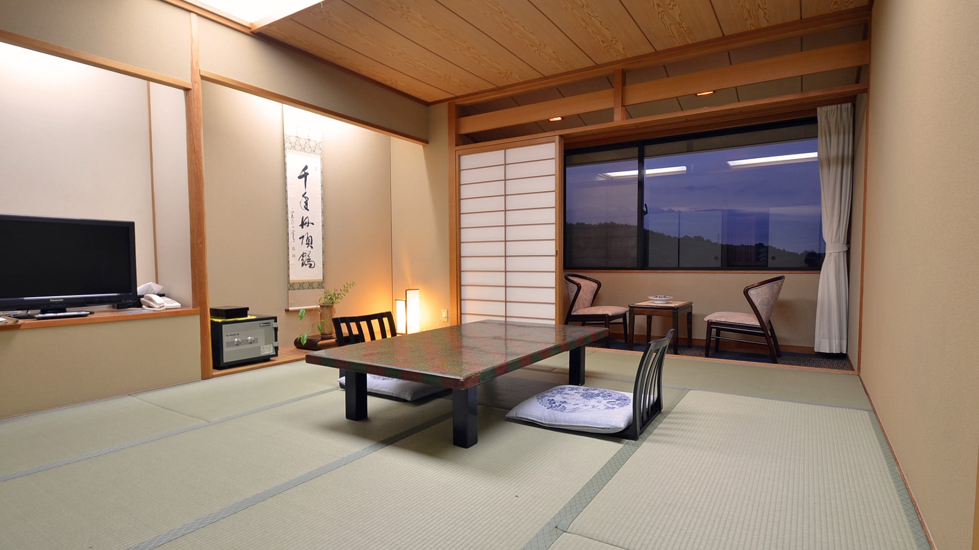 *Rooms facing the mountain with a view