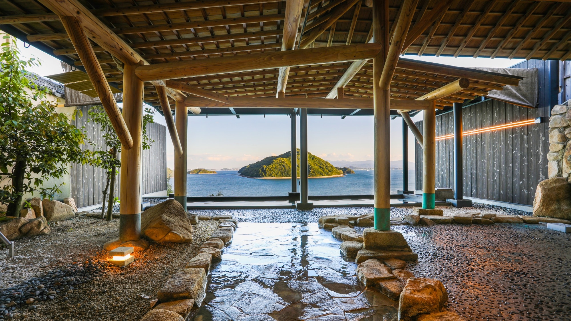 ■Open-air bath■The open-air bath will be renovated in April 2023! The beauty of the Seto Inland Sea's islands is ranked first in the 2024 Hot Spring General Election in the Scenic Beauty category.