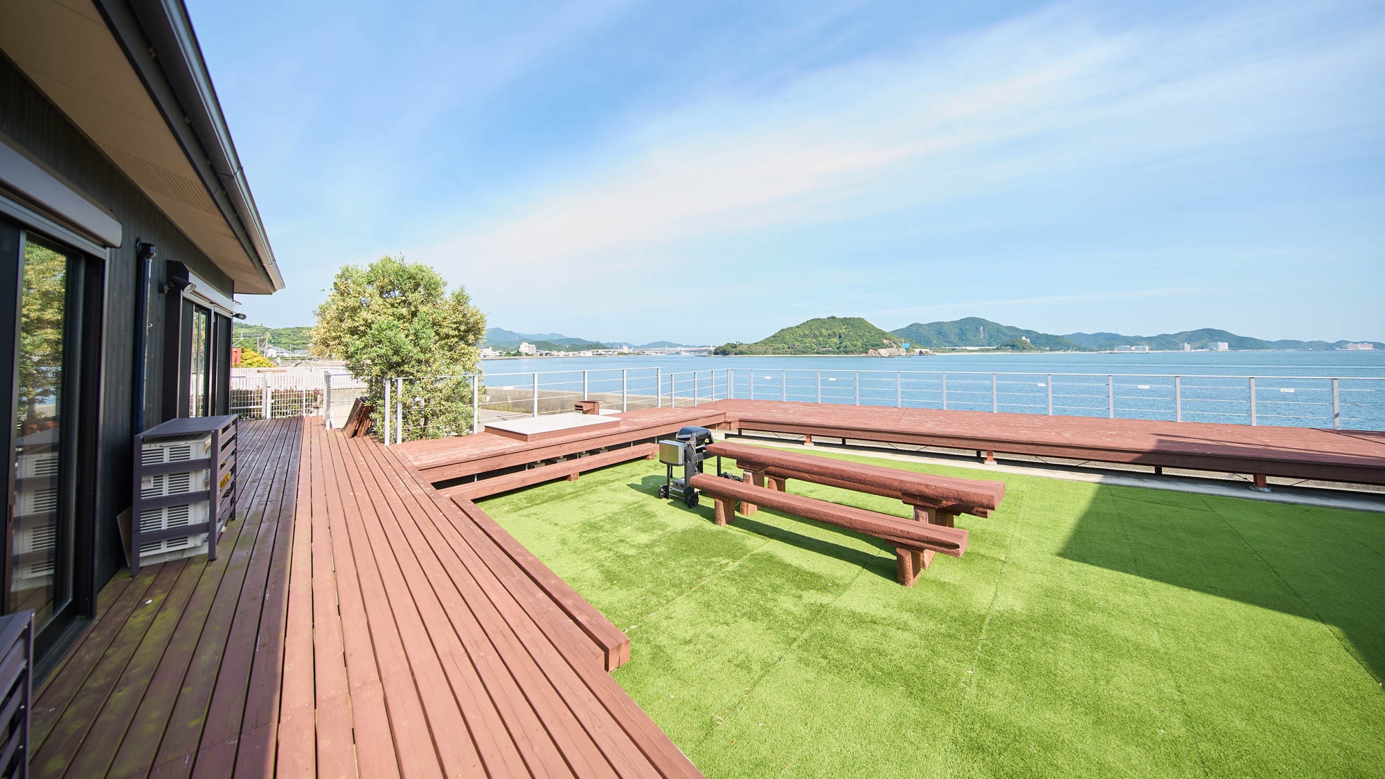 A terrace where you can feel the sea breeze