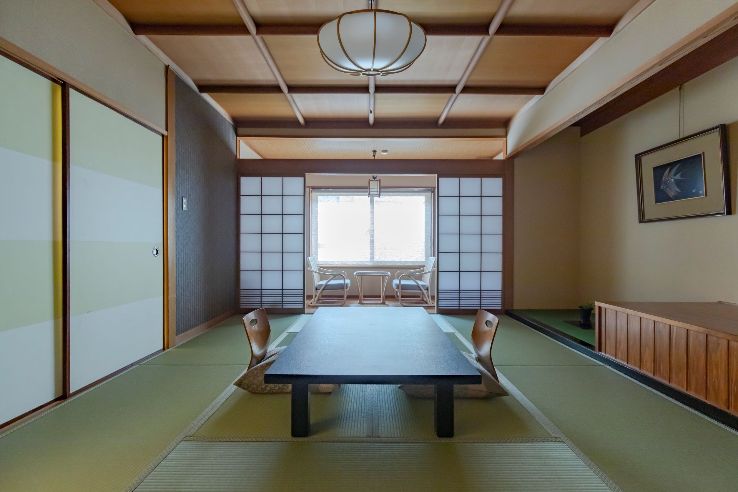 [Japanese-style room] Please relax in a cozy Japanese-style room.