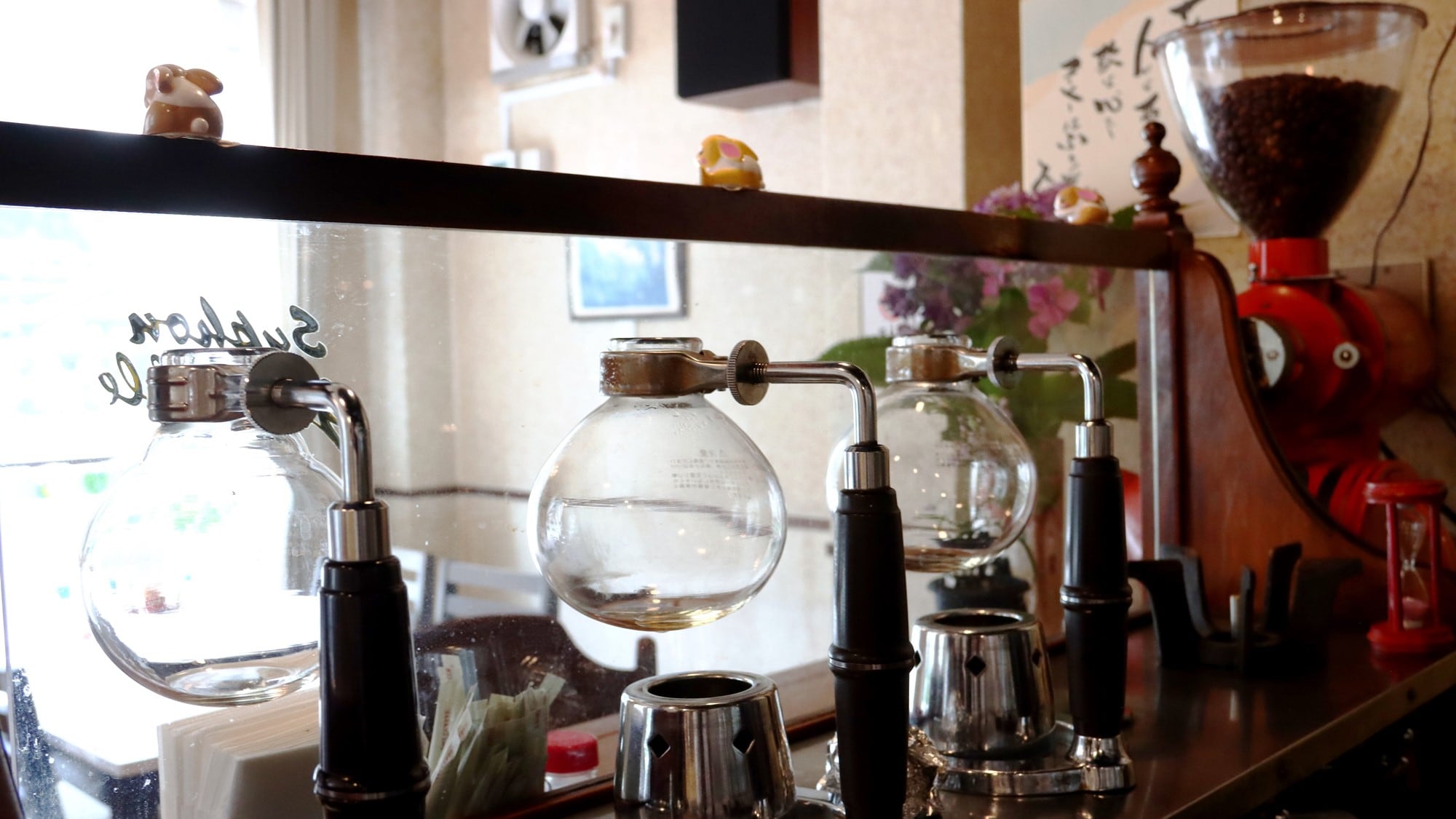 [Facilities] Coffee shop on the second floor. Enjoy authentic coffee.