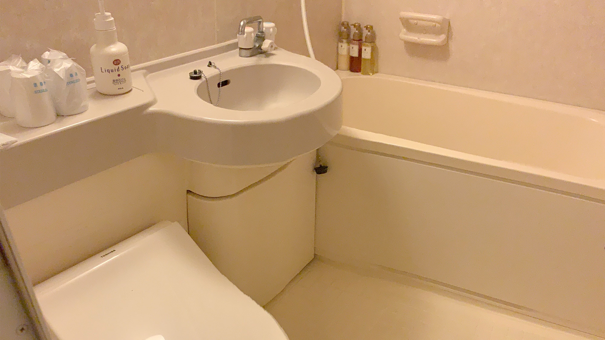 There is a bathroom / public bath, but there is also a unit bath in the room.