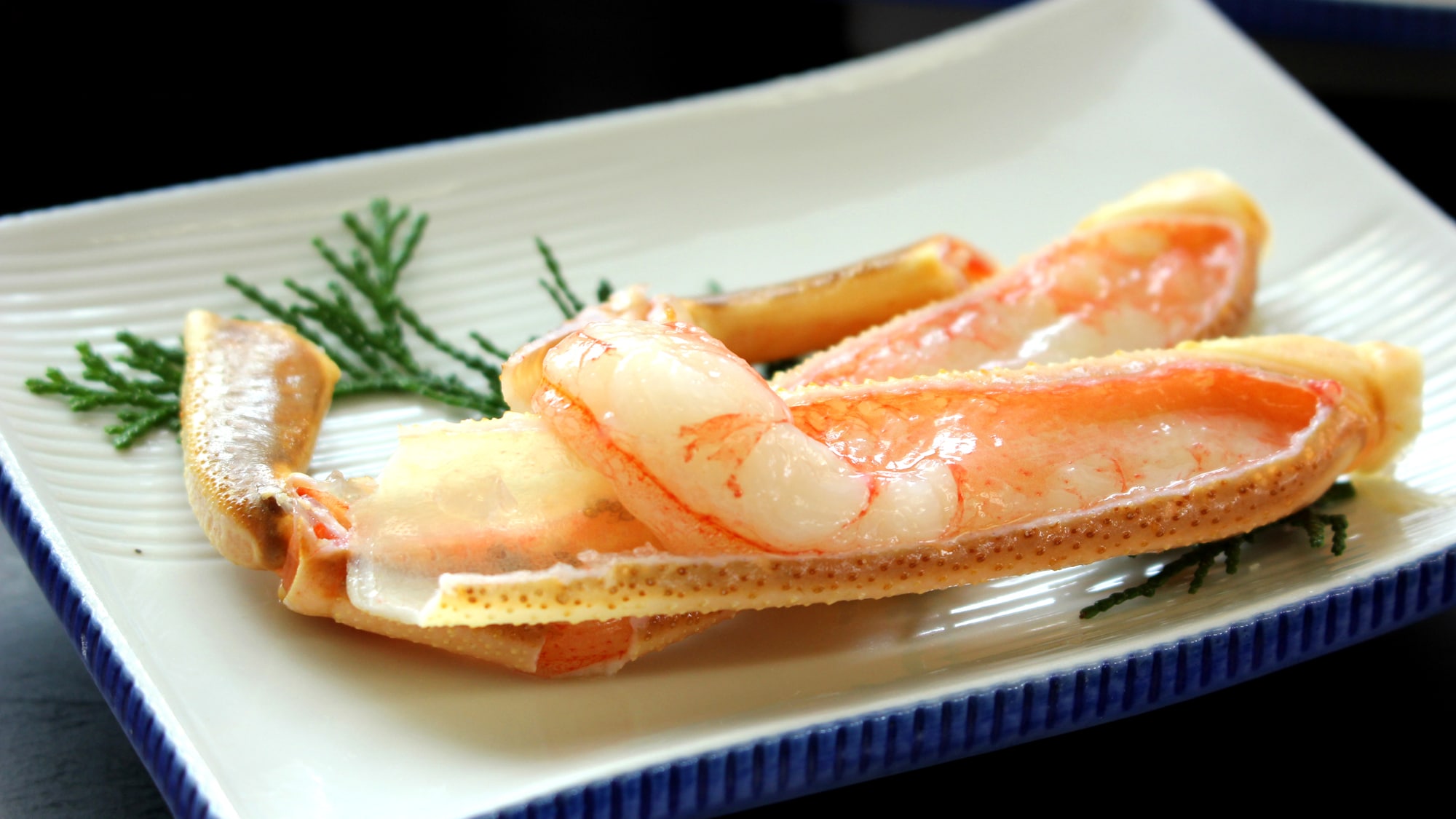 Sweet and tender crab sashimi♪