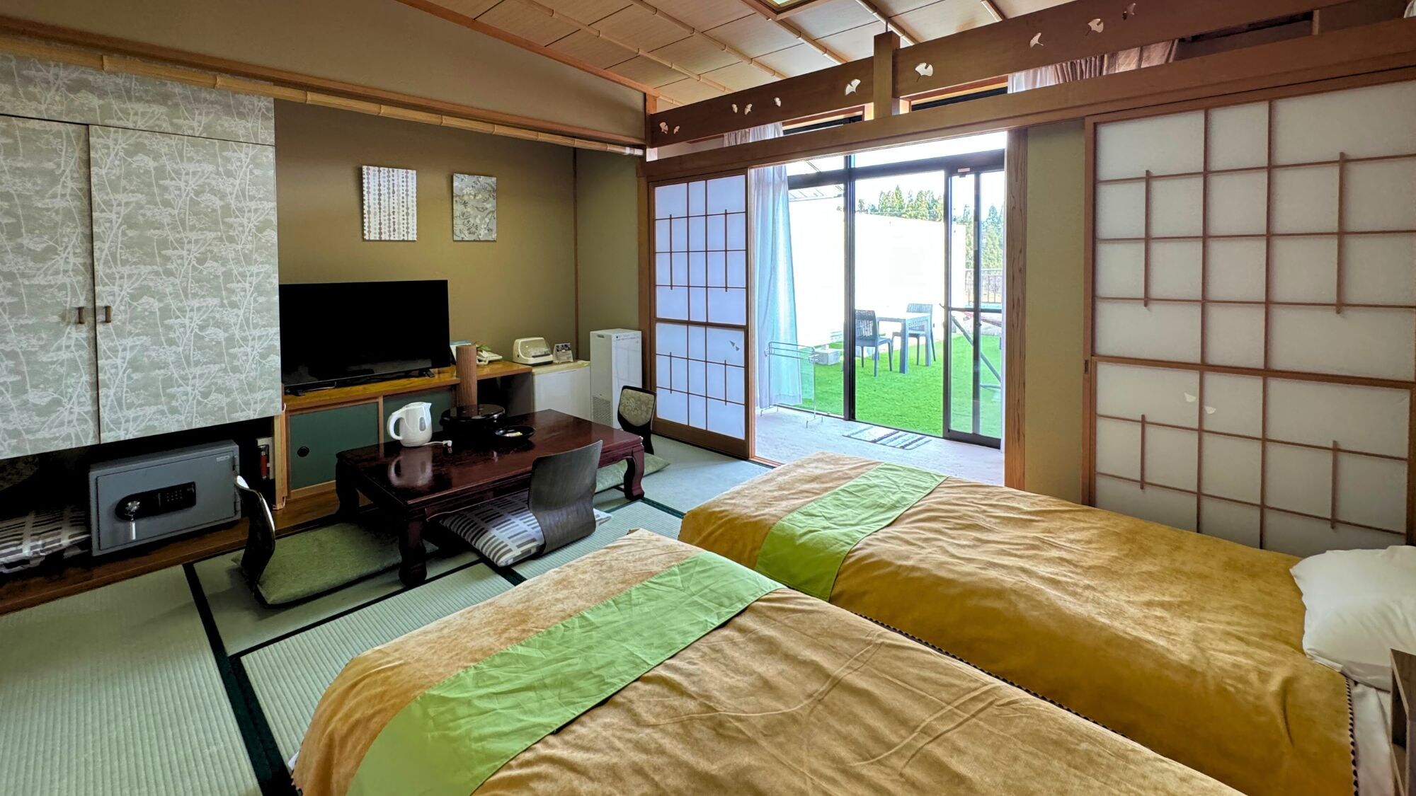 Spring 2024 - Reopening with Japanese-style bed rooms! Relax in a comfortable room.