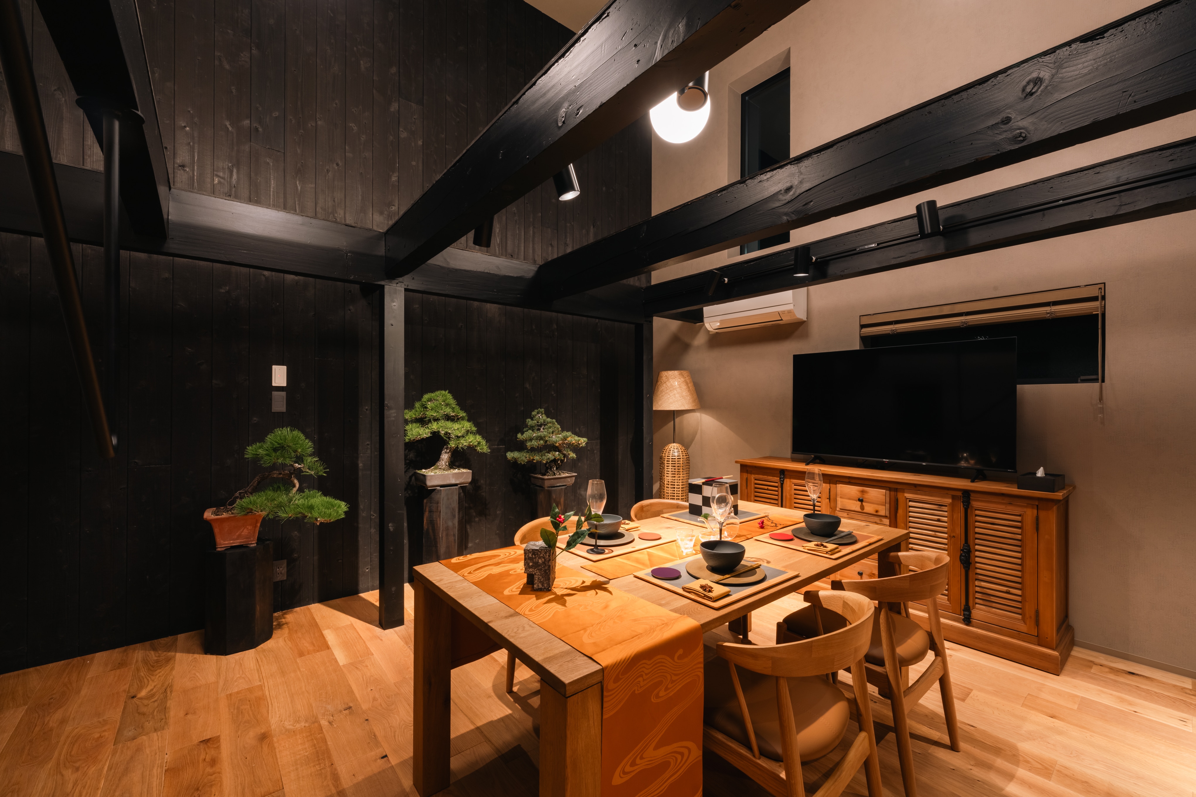 WOOD Living Room
