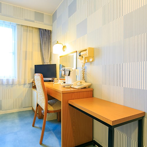 Single Room Desk