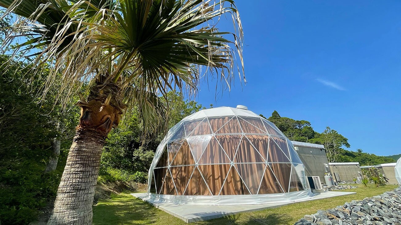 A room where you can relax in the forest and sauna