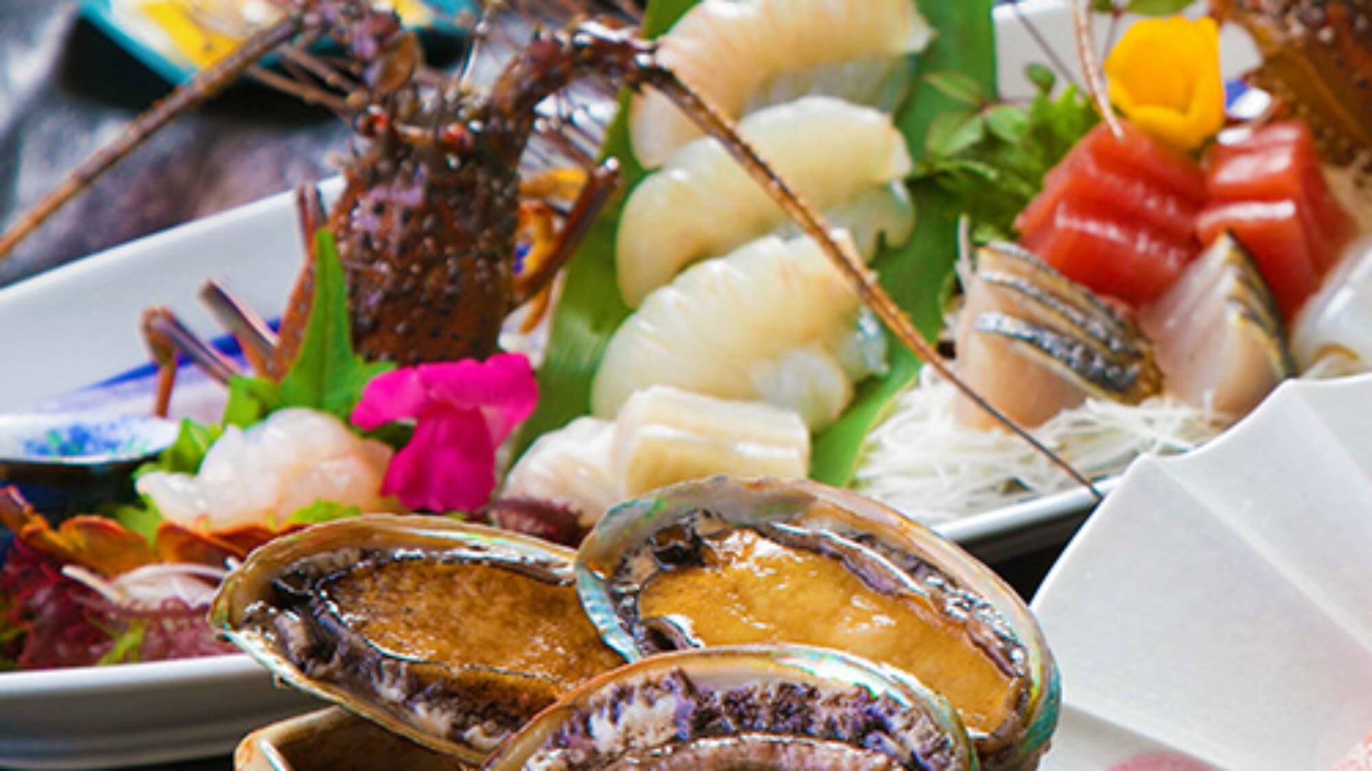 [ไคเซกิที่เน้น Cospa] อาหารทะเลไคเซกิที่จะเพลิดเพลินกับ "หอยเป๋าฮื้อ" และ "กุ้งมังกร"