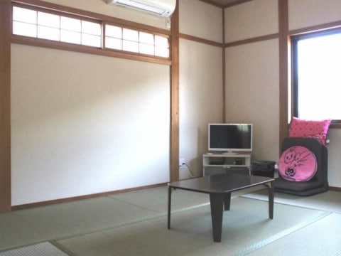 Japanese-style room 3 (6 tatami mats)