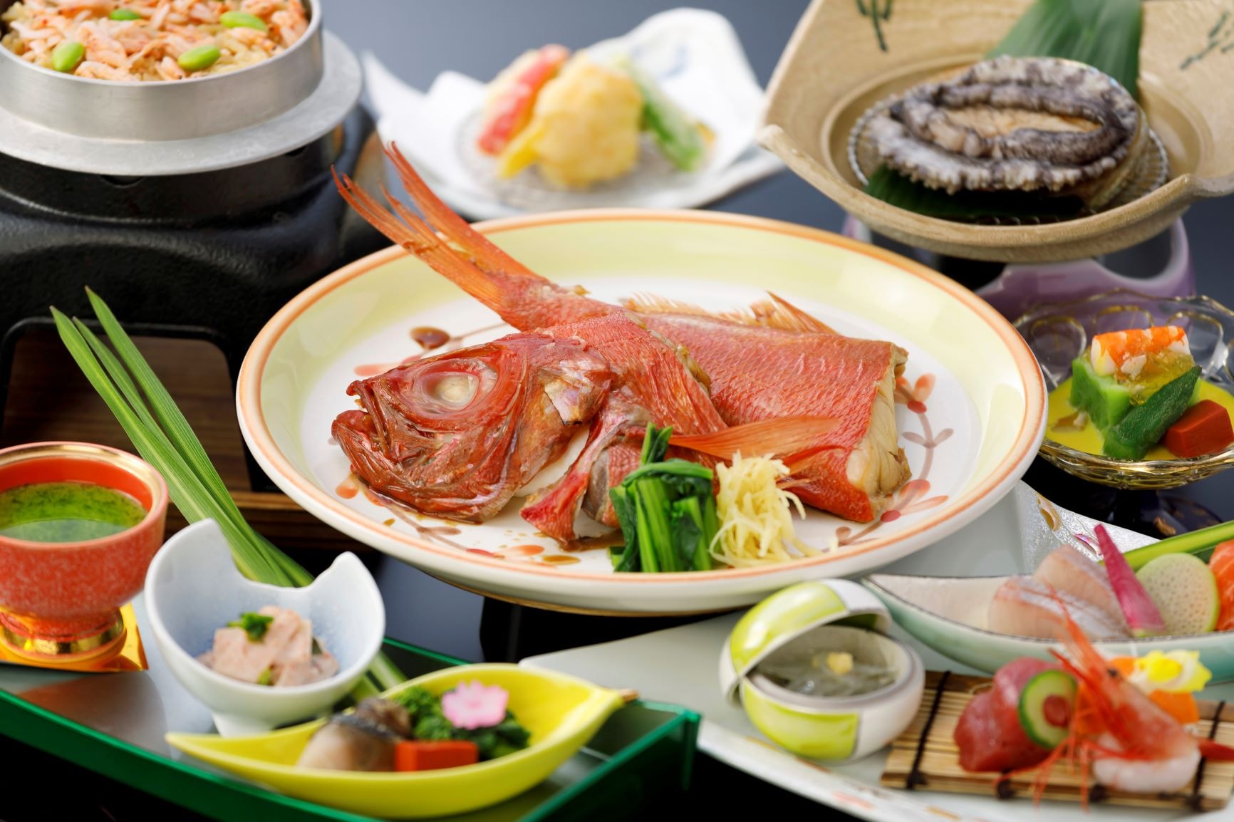 Braised half-salted golden-eyed amberjack x steamed abalone x rice with sakura shrimp