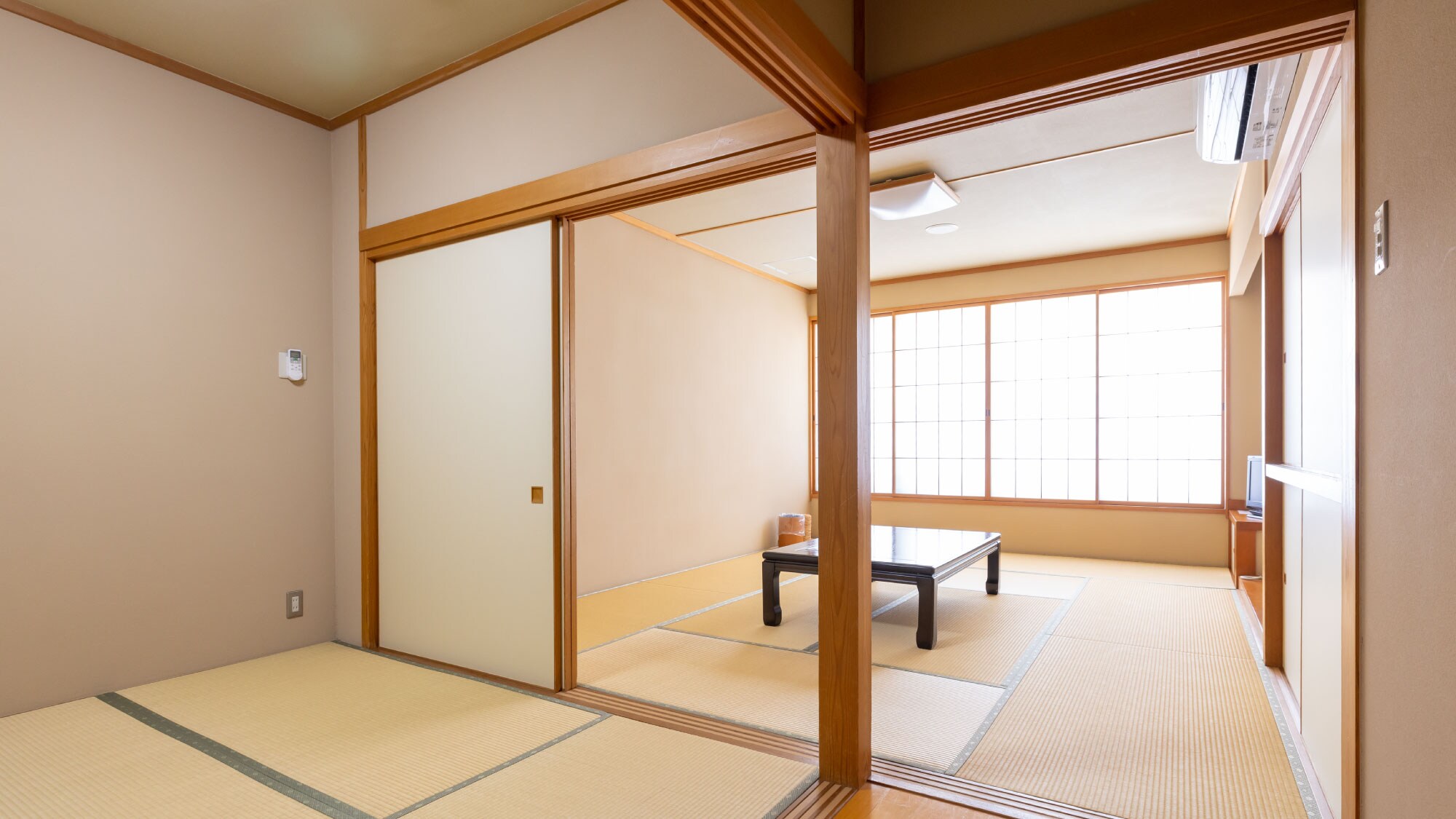 Japanese-style room 10 tatami mats + 4.5 tatami mats