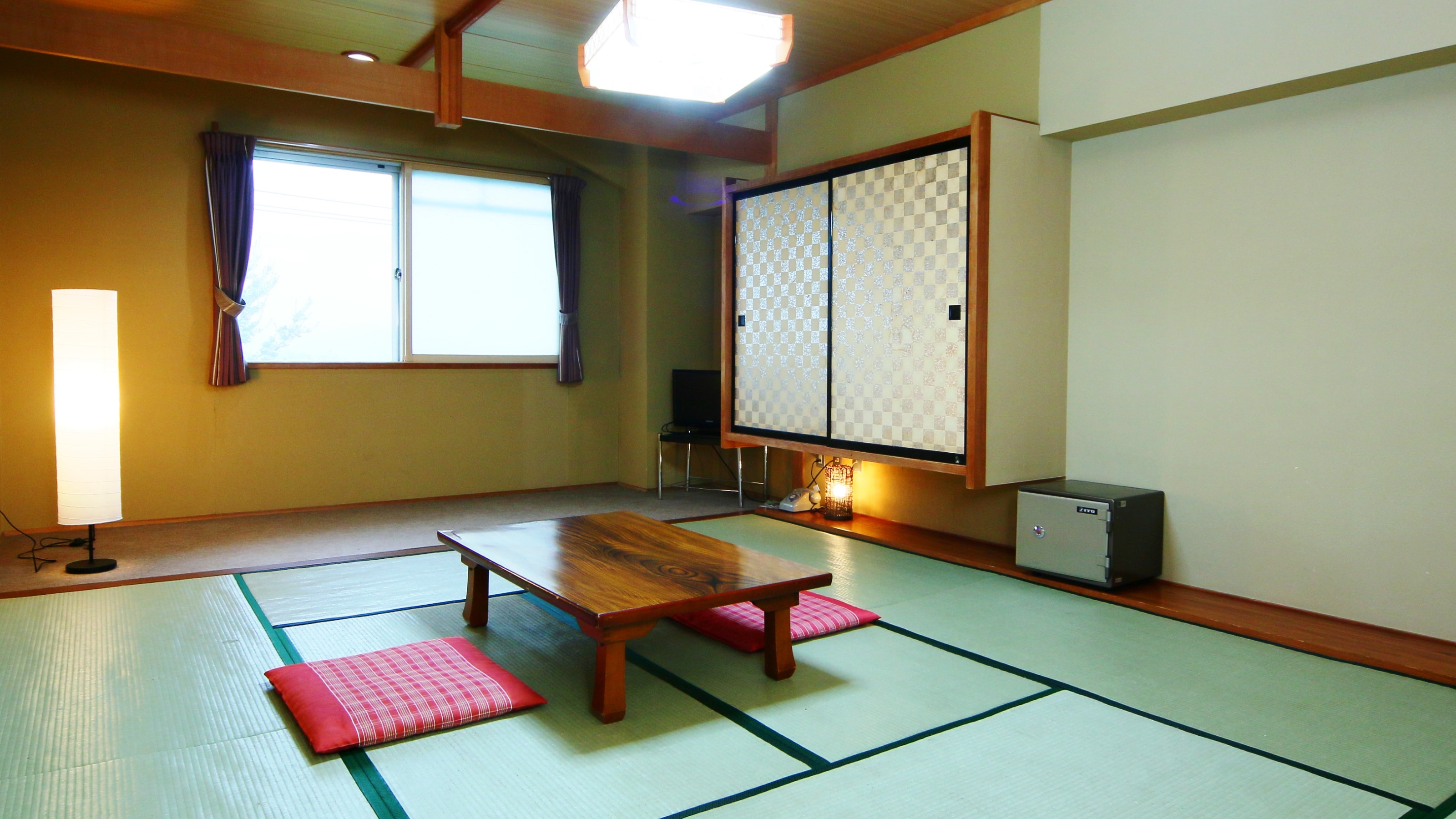 Japanese-style room (10 tatami mats)