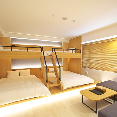 Executive Bank (35m2, 6 people)