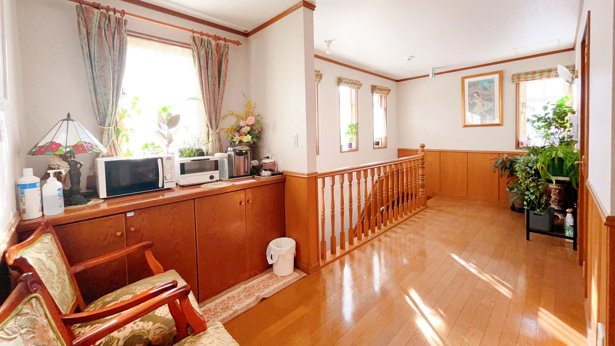 ・[2nd floor of the hall] Microwaves and kettle are available. You can prepare meals for your children or midnight snacks at any time.