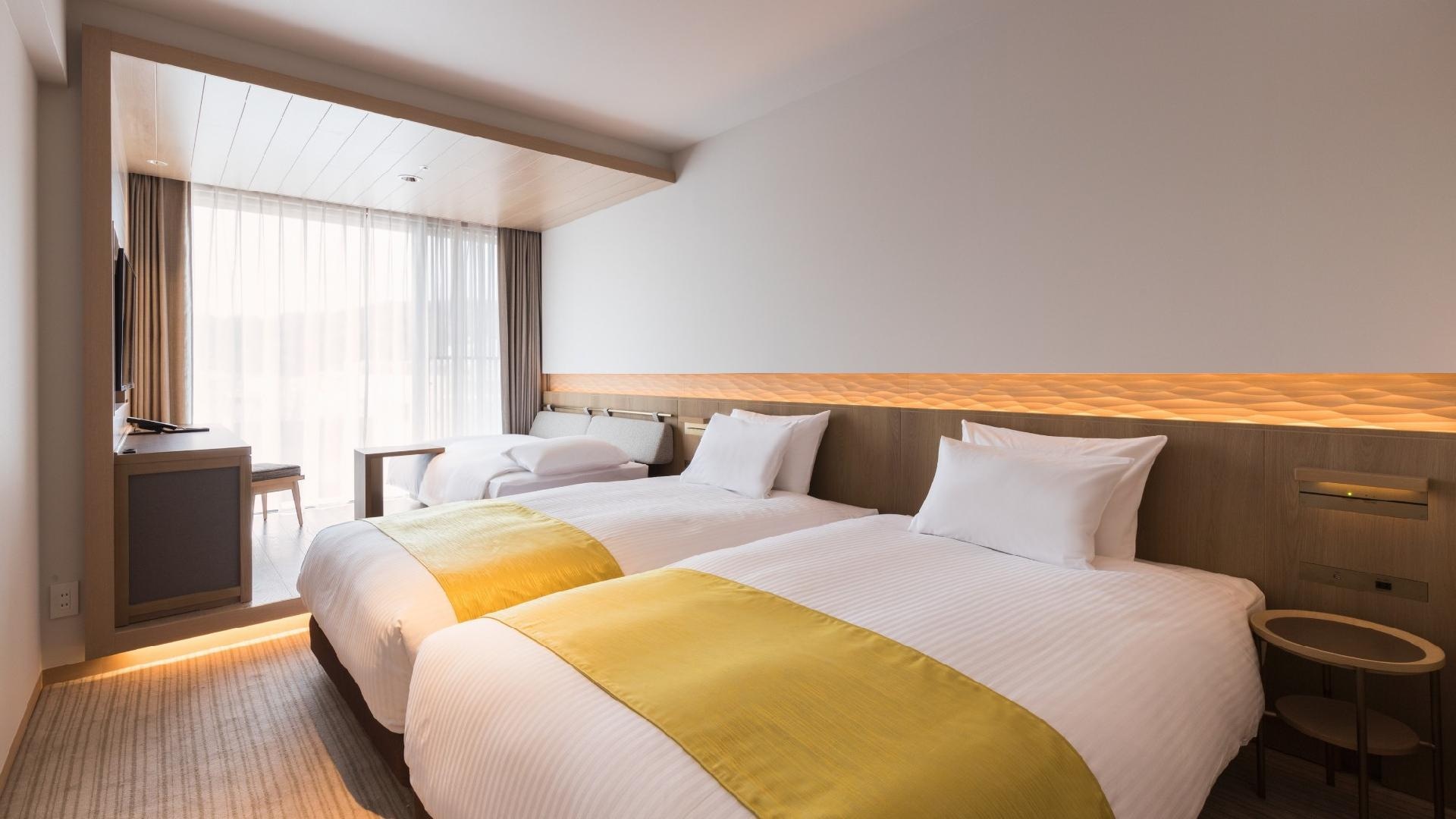 Superior Twin + Extra [Non-Smoking] Guest Room