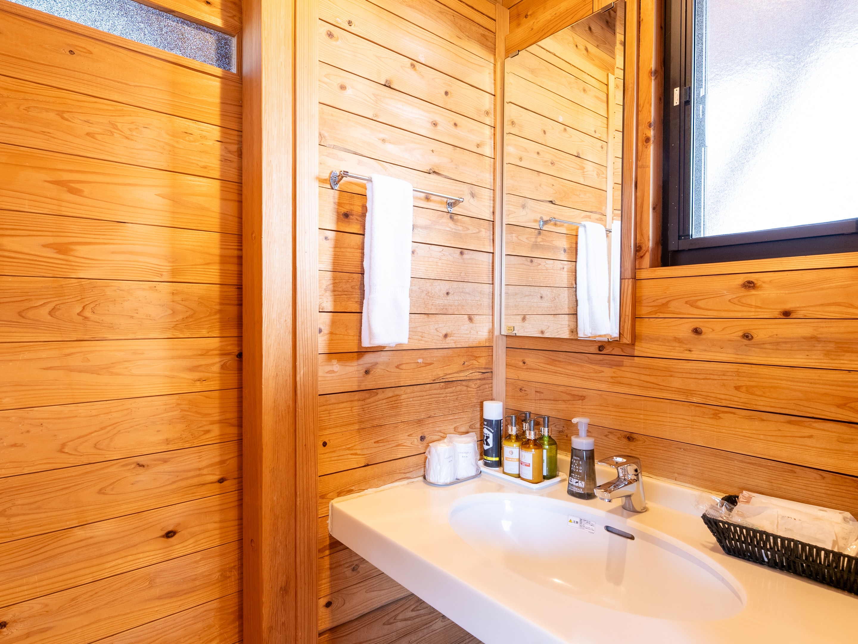 [อนุญาตให้นำสัตว์เลี้ยงเข้าพัก] ห้องคอทเทจ 20 ตร.ม. (พร้อมห้องใต้หลังคา)