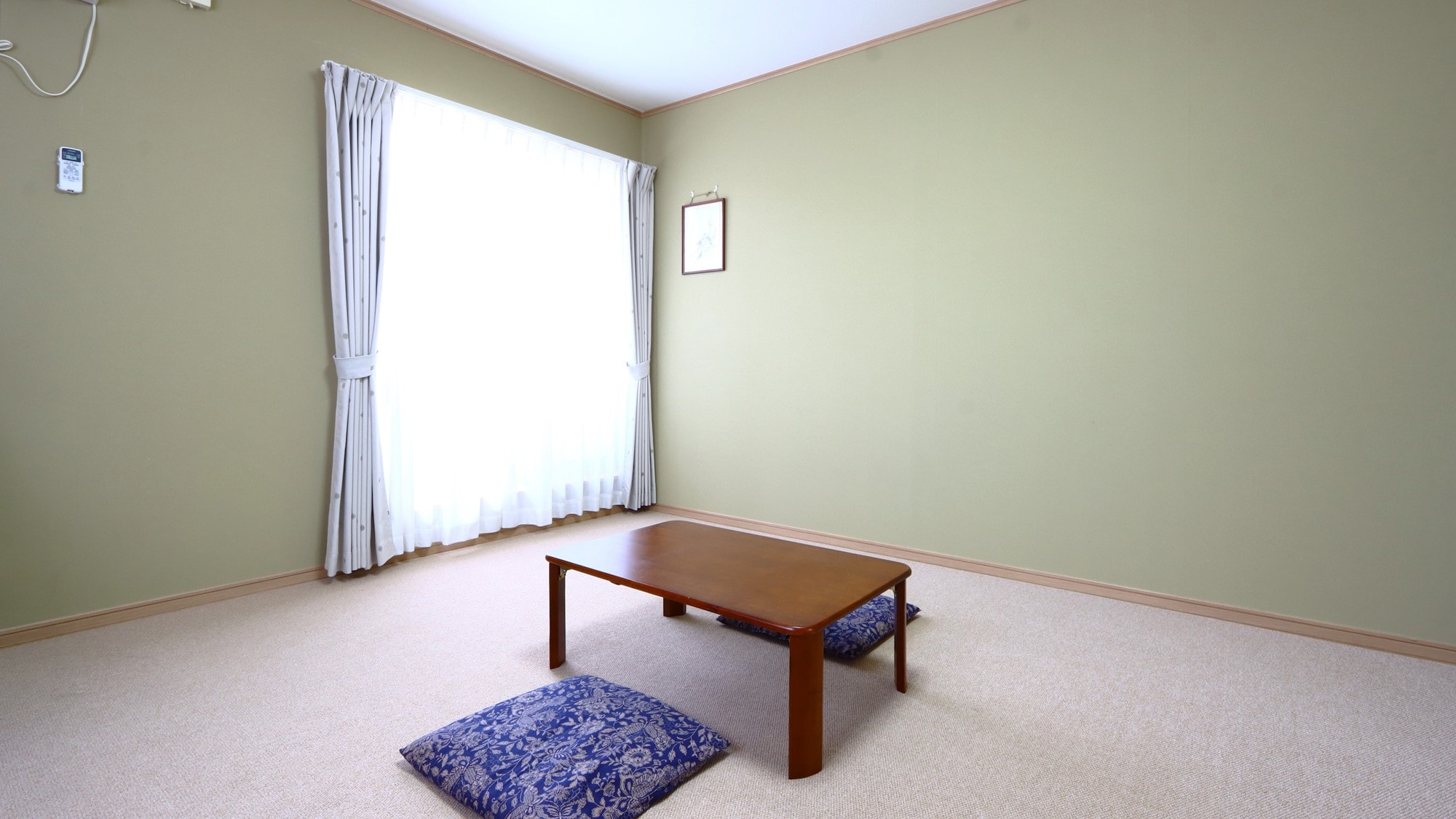 [Room] Western-style room (8 tatami mats) [Shingetsu]