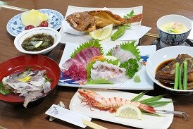 旅游晚餐