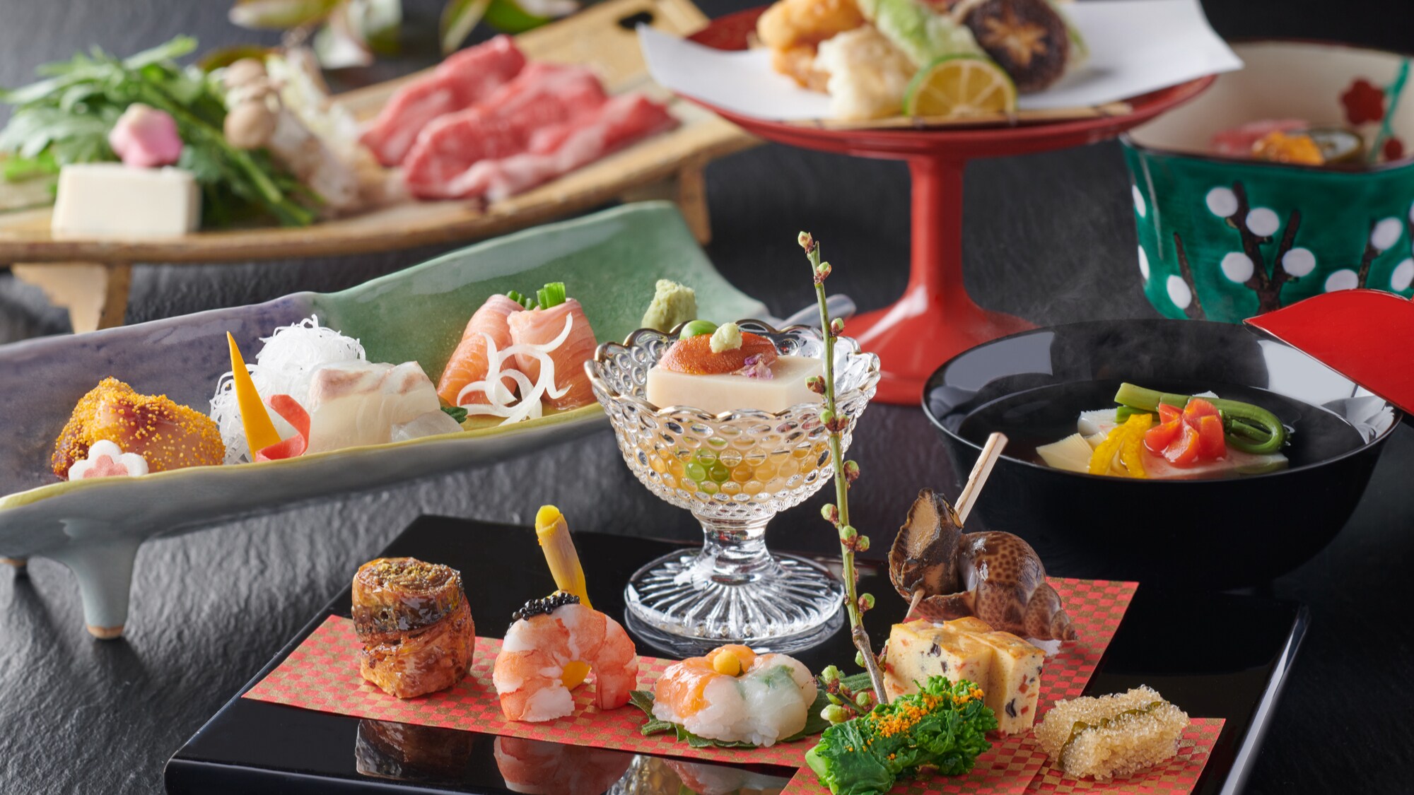 Kyoto-style Kaiseki (photo shows winter version)