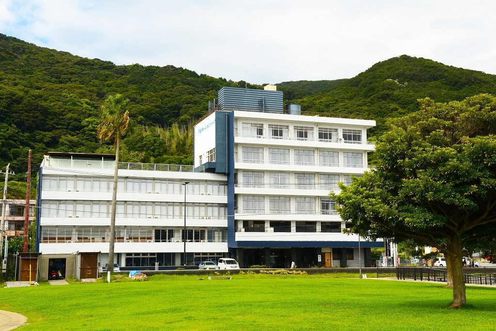 Exterior view of Shimoda Ocean Park Hotel