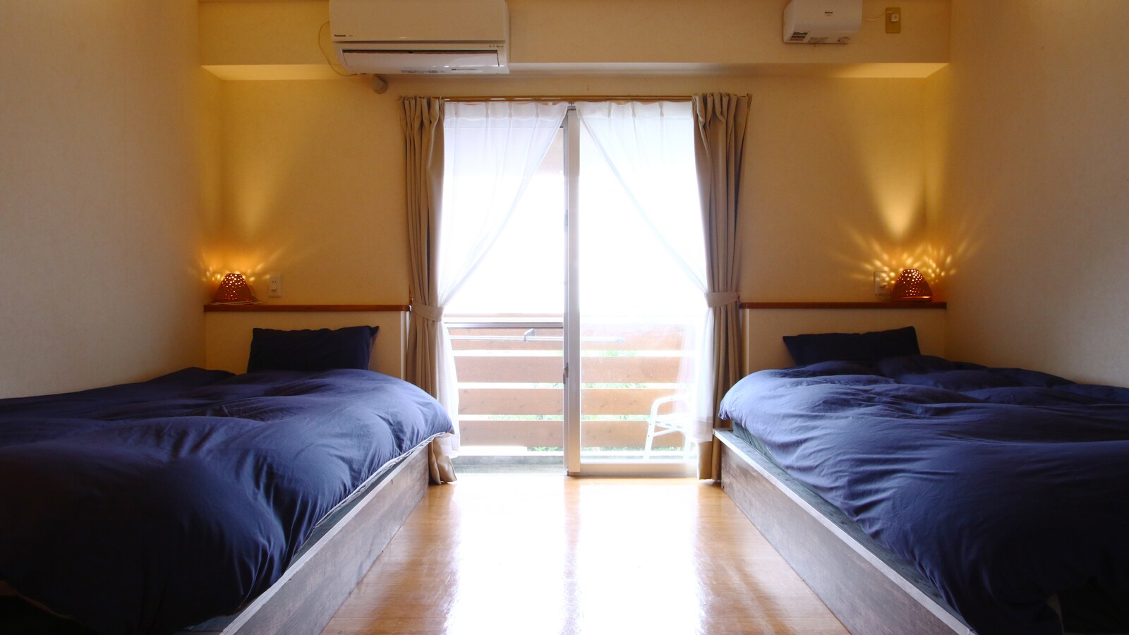 Kamar twin dengan luas 8,5 tatami di sisi laut*