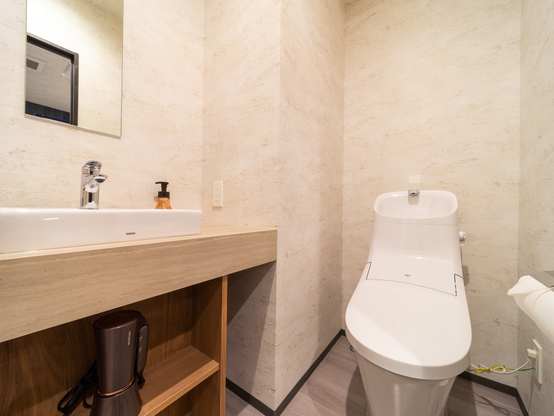 toilet