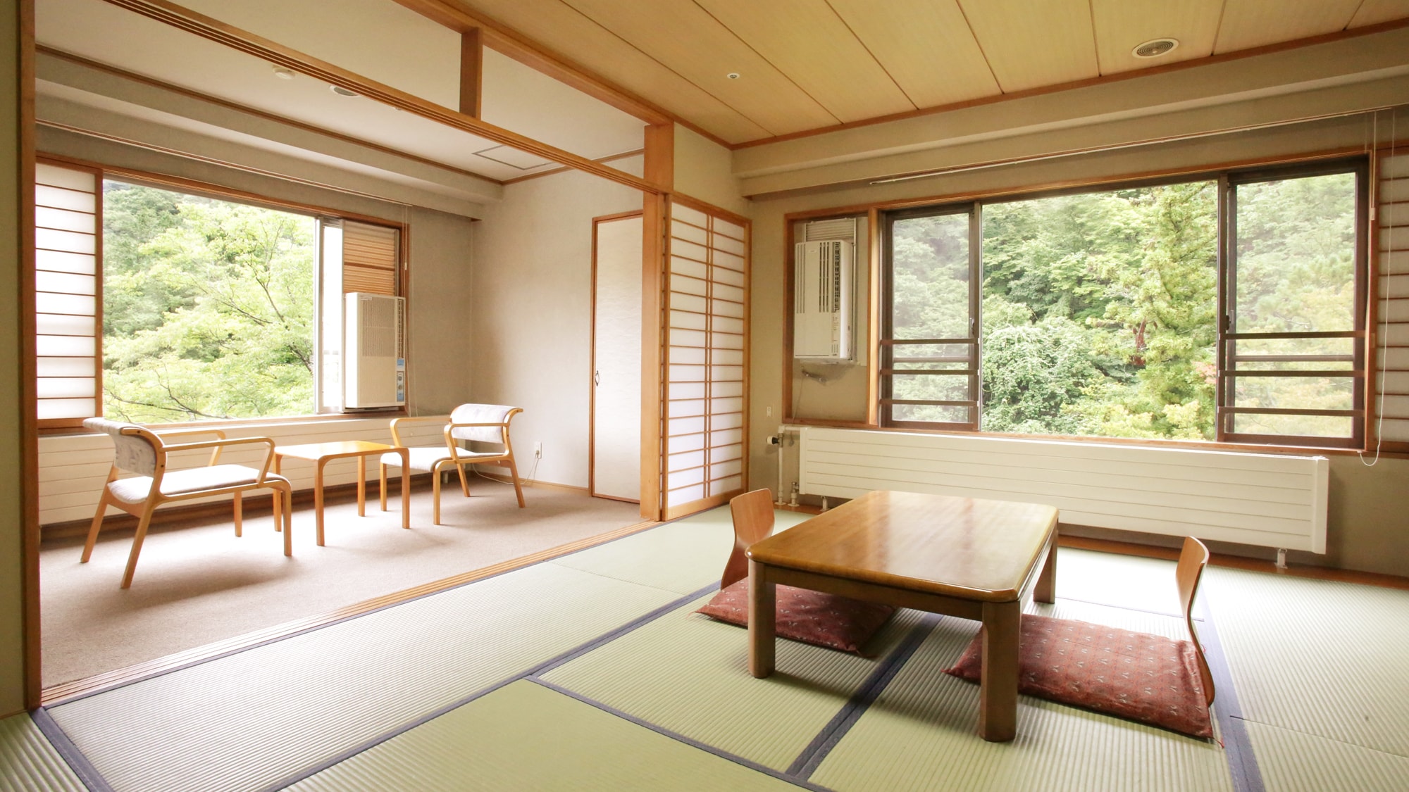 [Deluxe 10 tatami Japanese style room corner room] Direkomendasikan untuk rombongan dan keluarga dengan anak-anak.