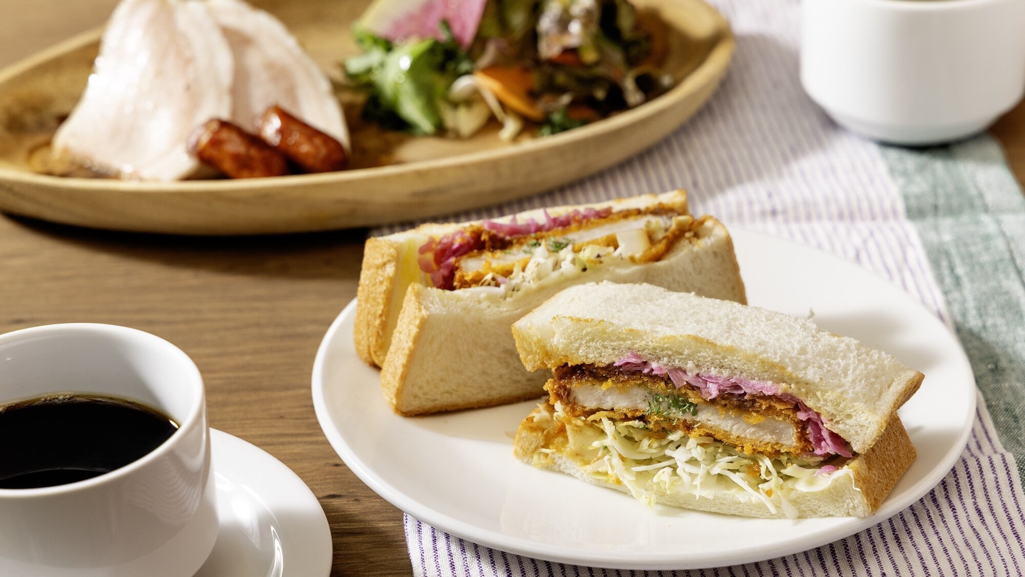 [Bữa sáng] Chọn món chính (bánh mì kẹp)