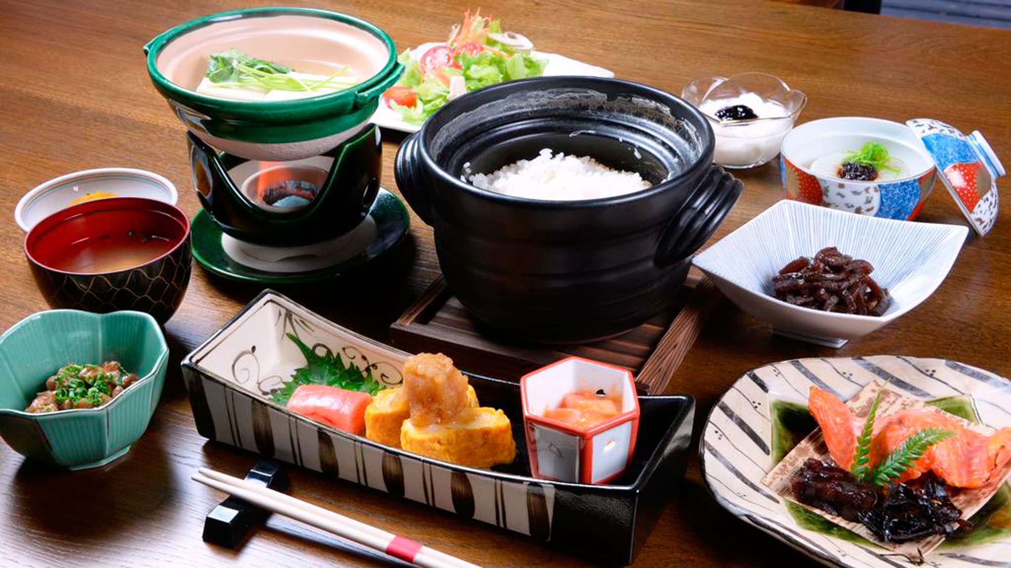 * Breakfast example / Japanese breakfast that gently warms the awakened body