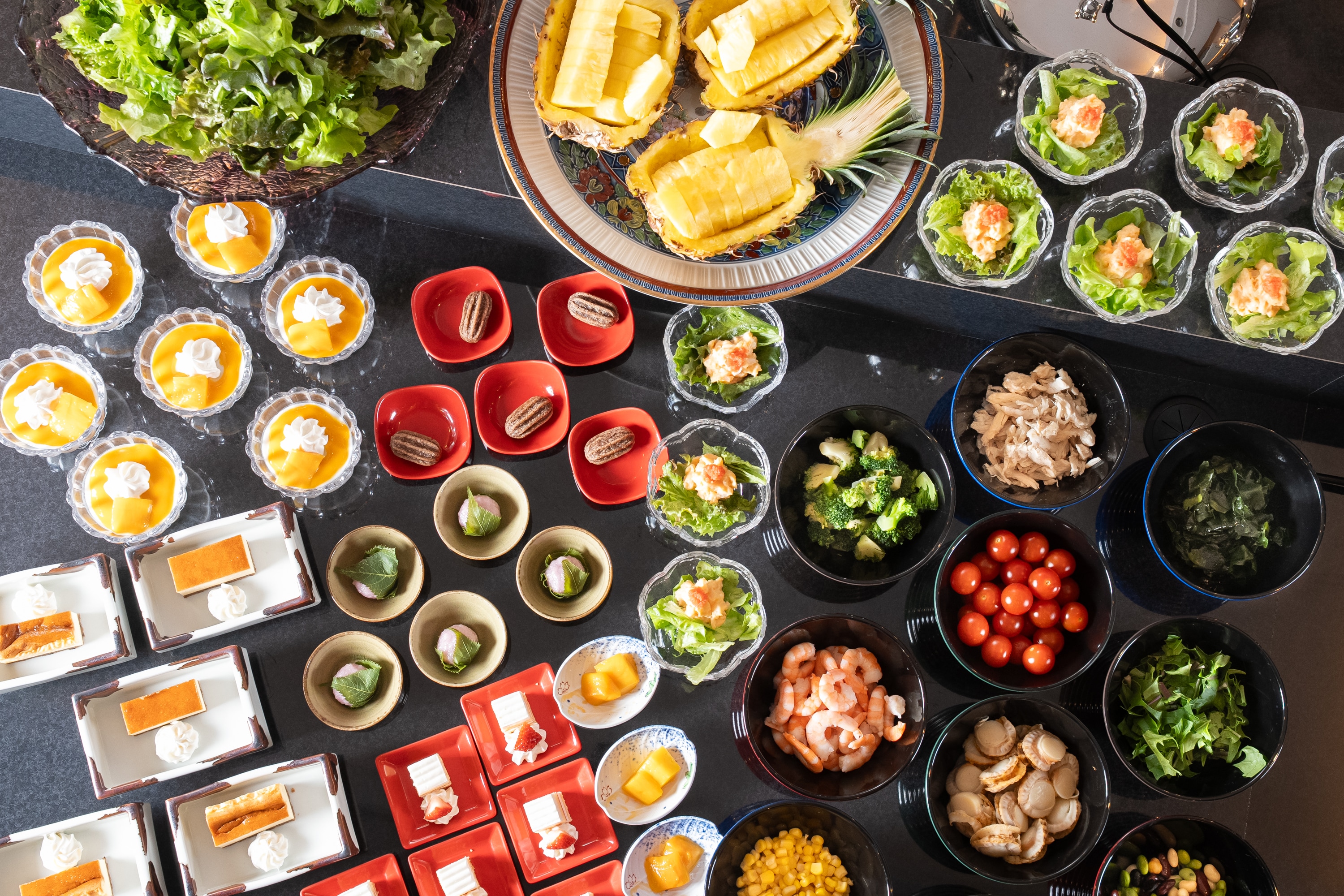 [Order Buffet] Buffet Corner (Salads and Desserts)