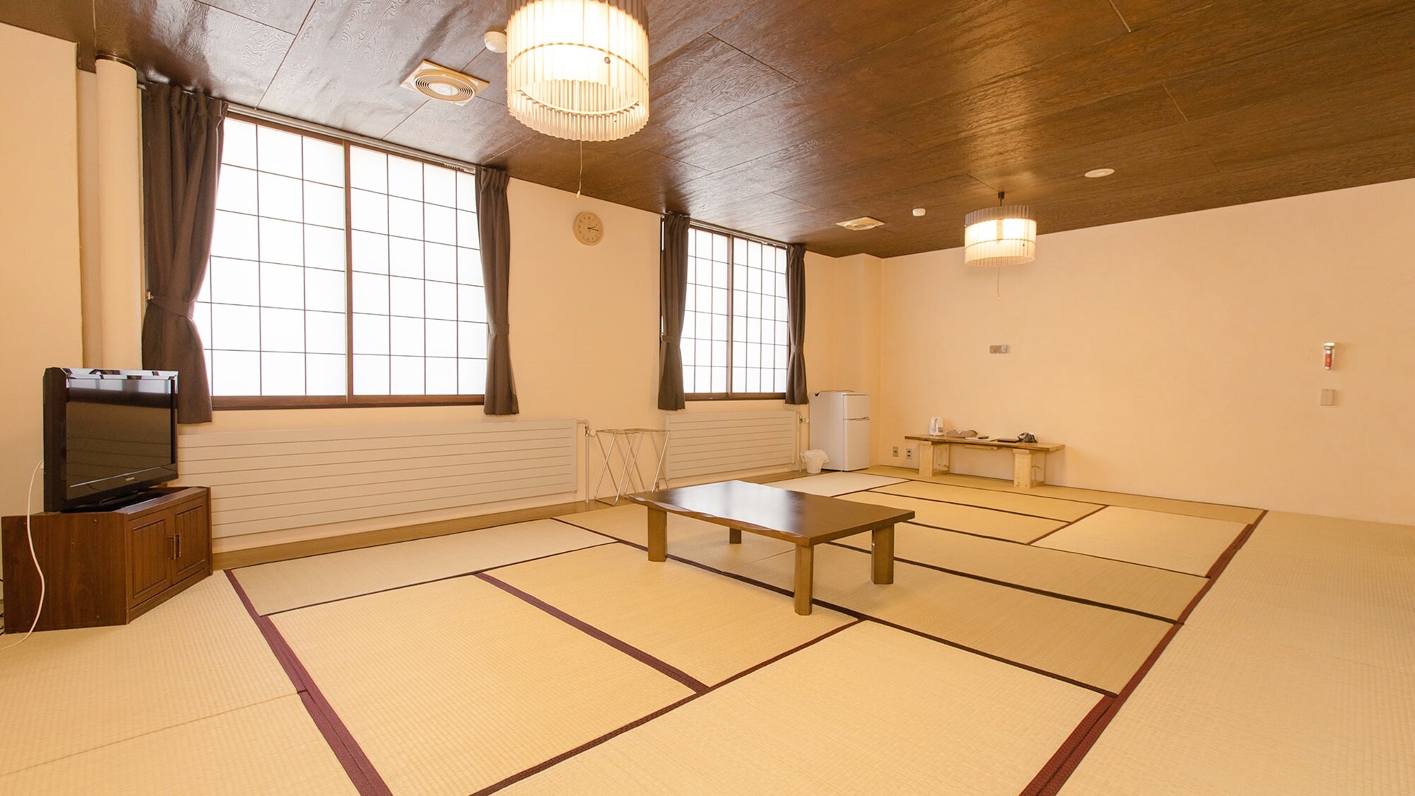 *Japanese-style room 15 tatami mats/