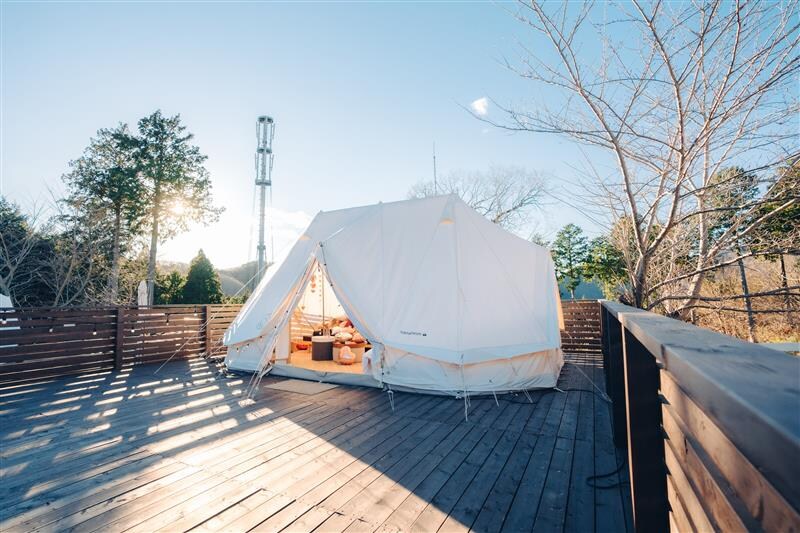 GRACE TENT exterior