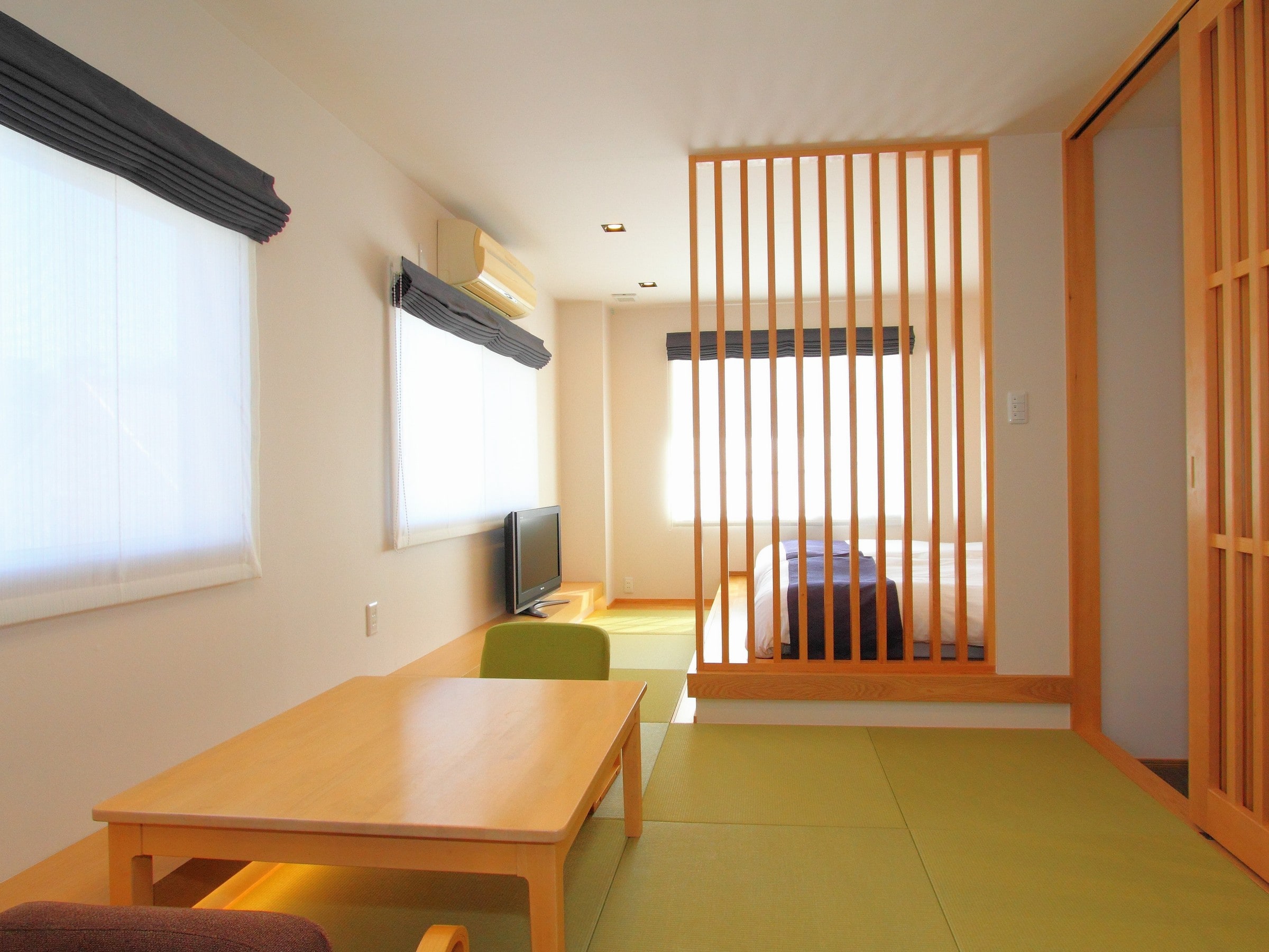 Japanese-Western style twin room with open-air bath (201 rooms)