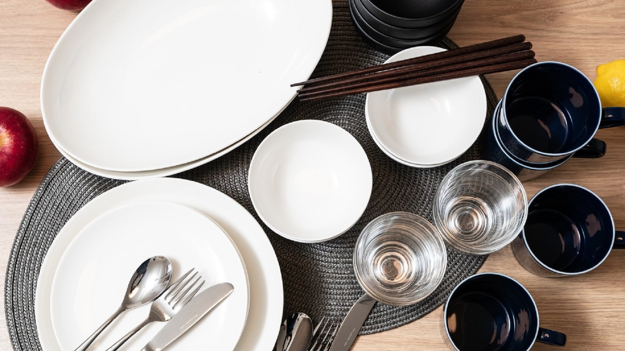 Complete tableware