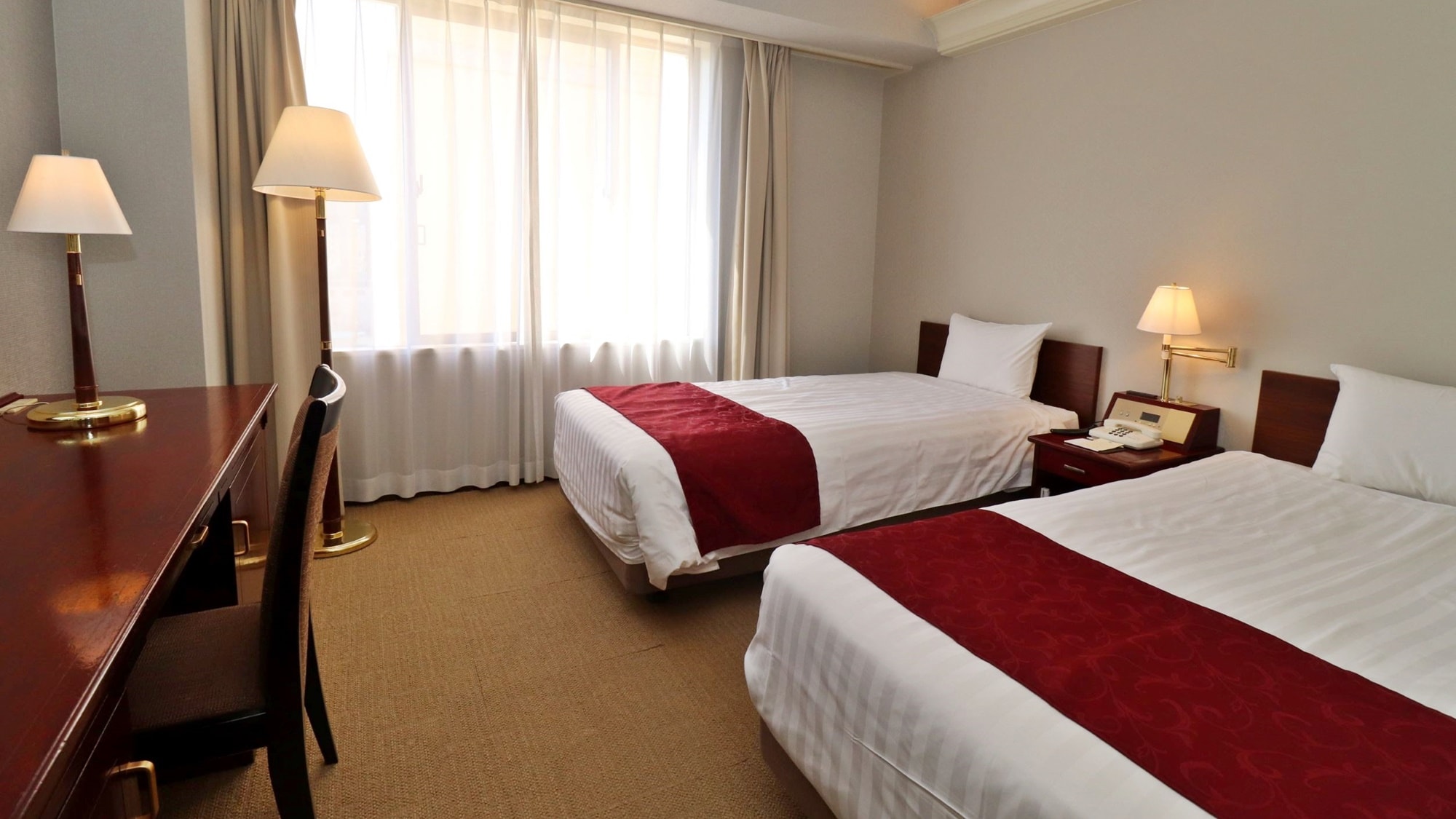 * [Comfort twin] Type B features classical furnishings