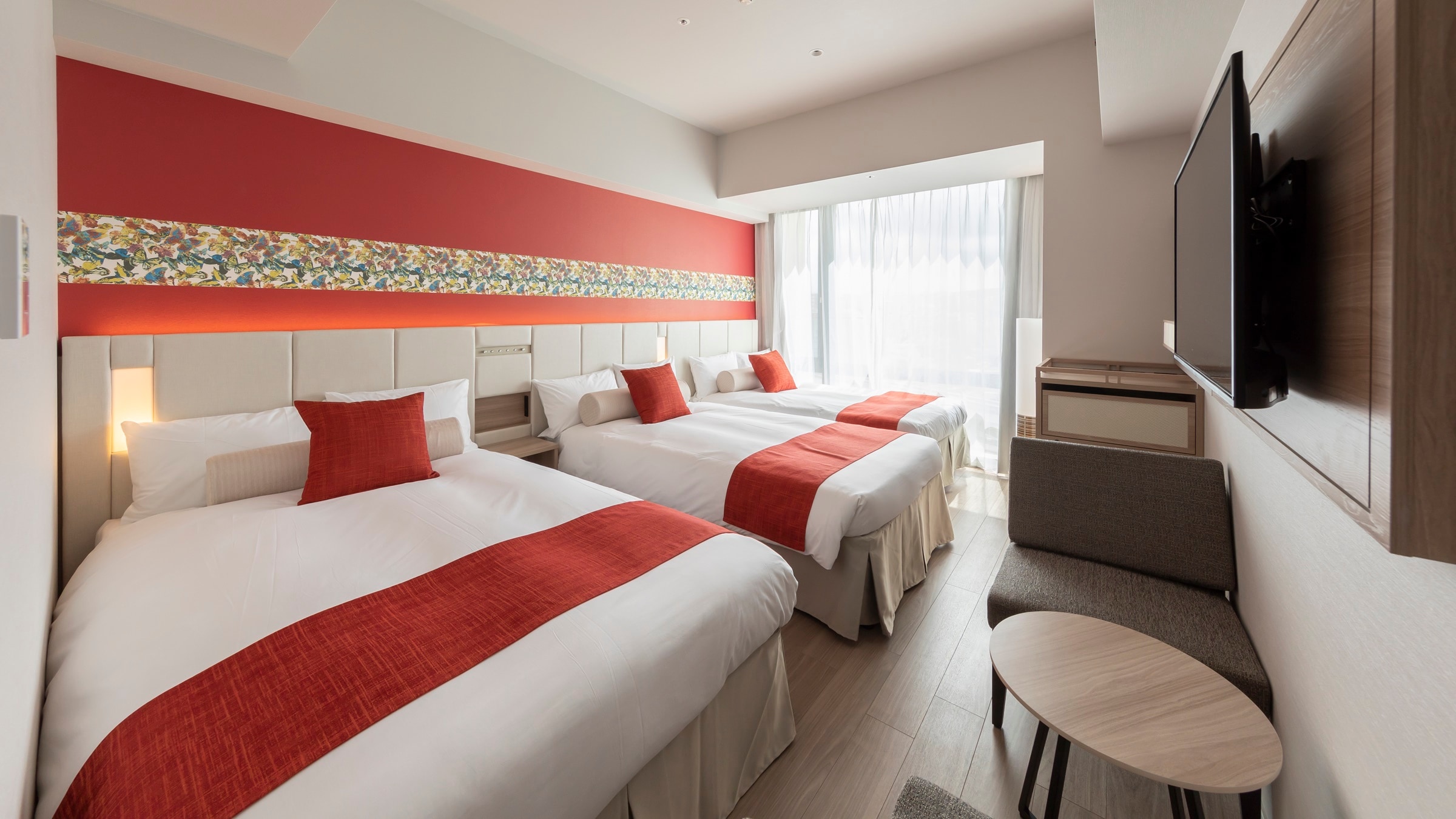 [Standard Twin + Extra Bed] Ruang luas yang meningkatkan suasana resor sangat ideal untuk berbagai pemandangan.