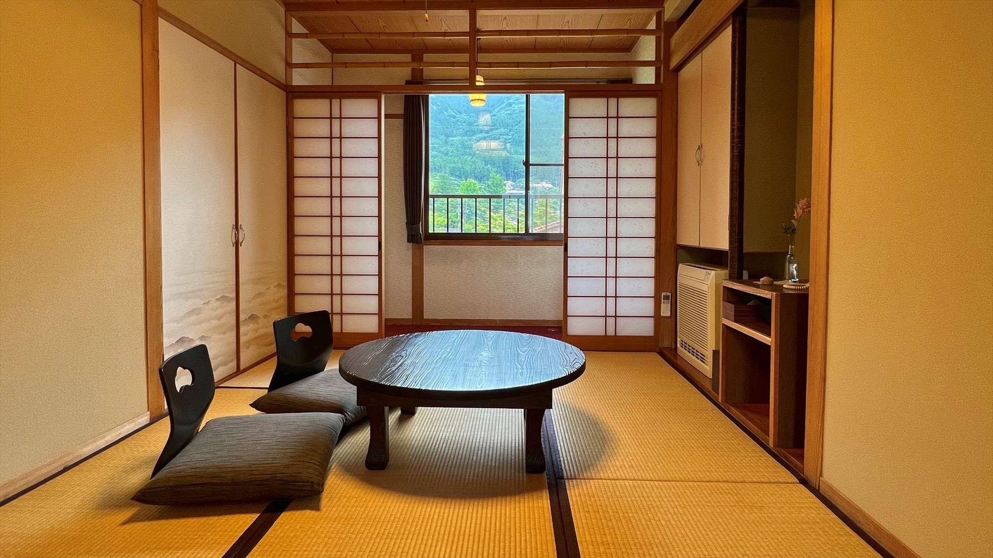 Japanese-style room 6 tatami mats / example