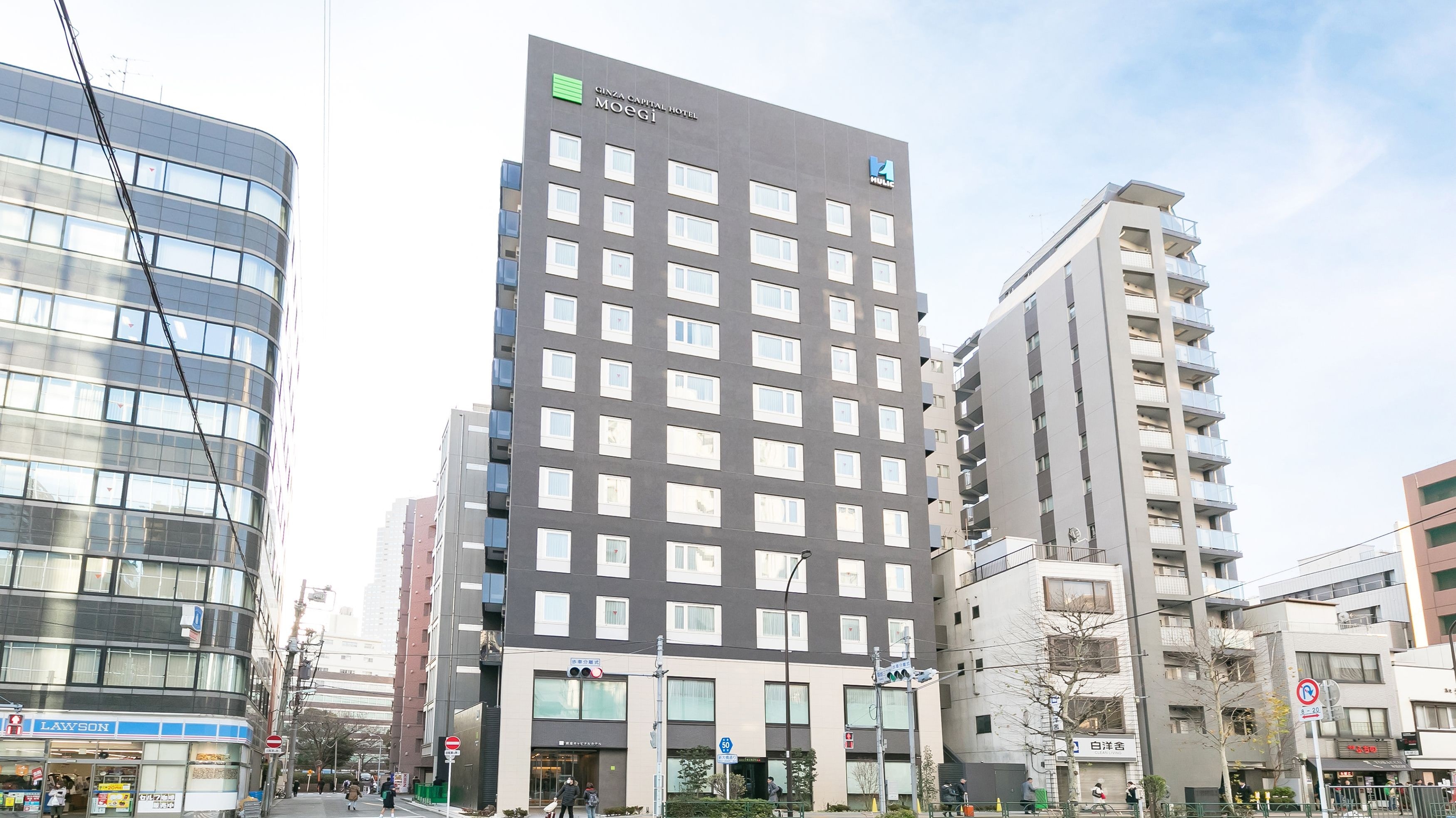 Eksterior hotel 11 lantai menghadap Shin-Ohashi Dori