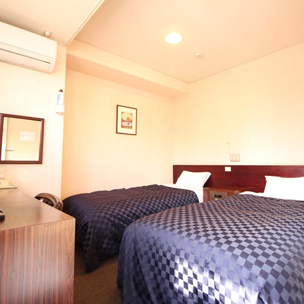 ★ Twin room ★ Two 97 cm wide beds, ideal for sightseeing trips ♪