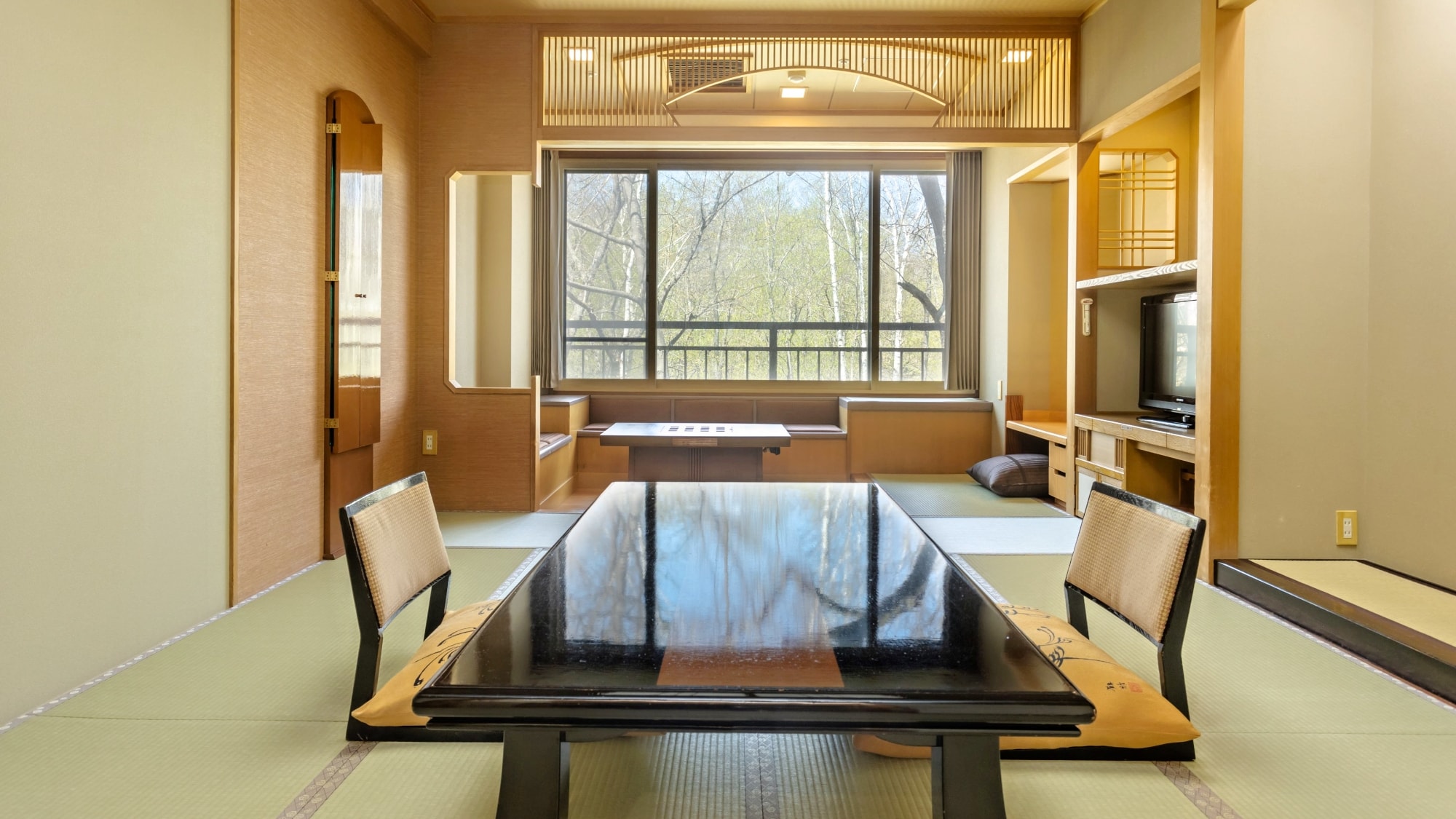 [Main Building/Shiori] Japanese-style room 10 tatami mats/A room full of relaxation with a gentle Japanese feel *Image