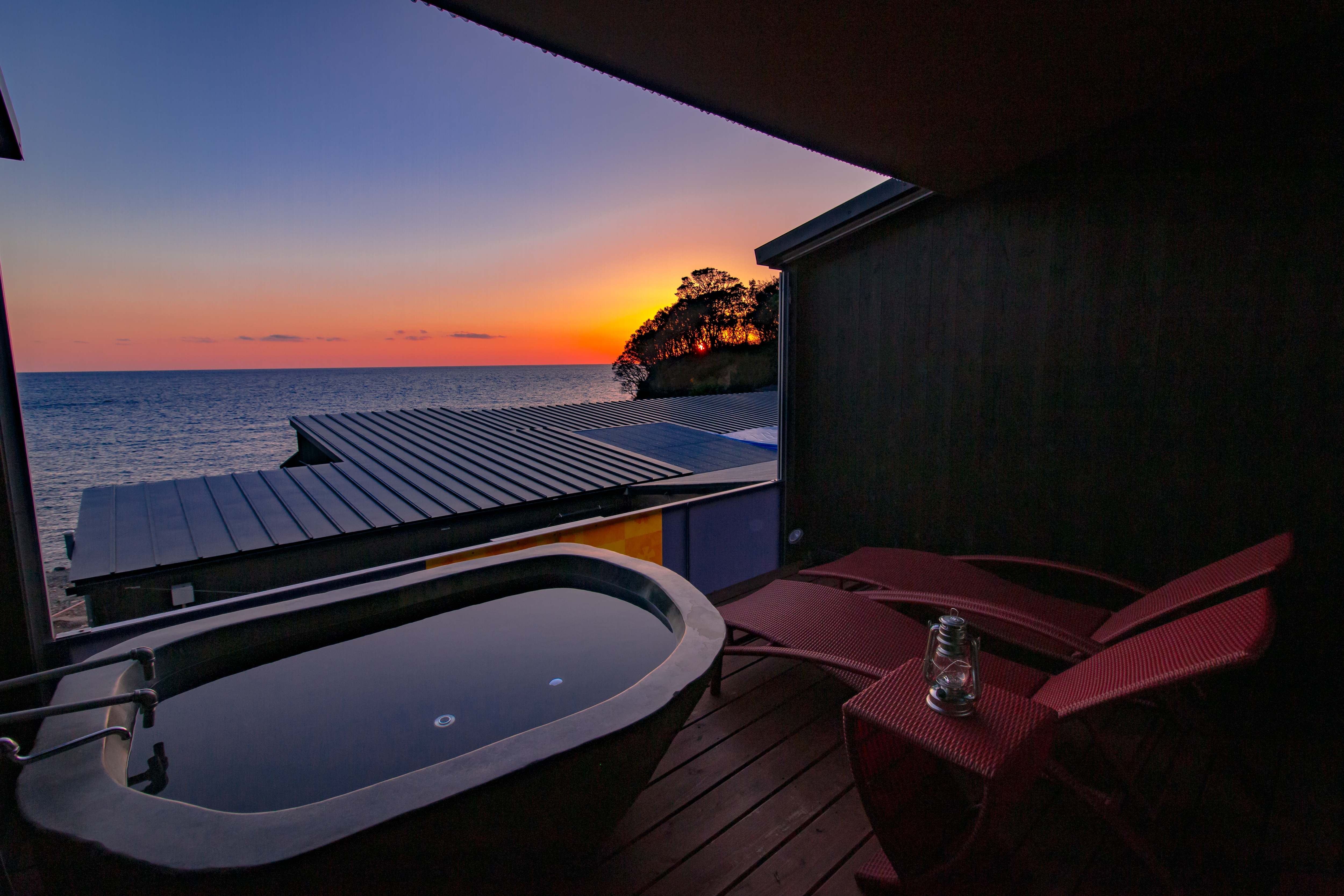 Ocean view | Western-style room with open-air bath