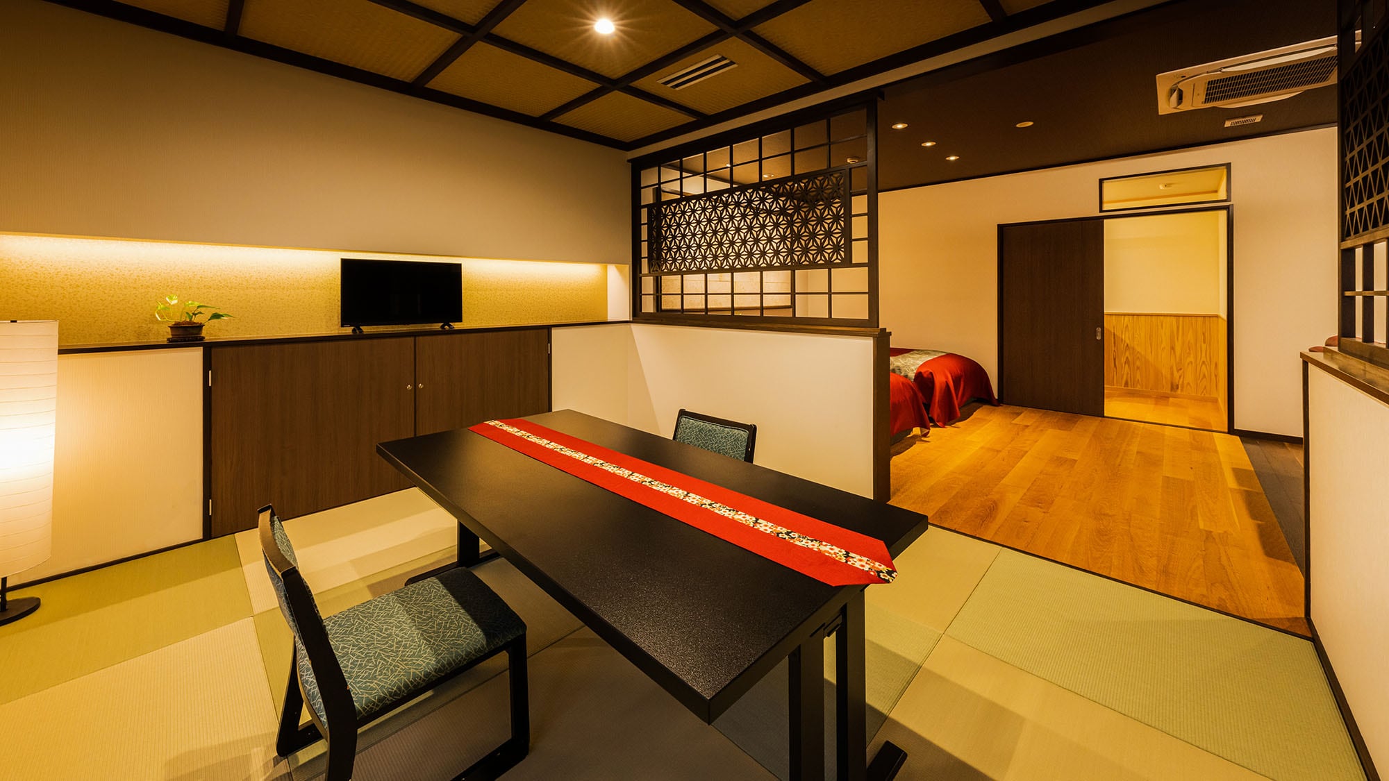 ■Renovated Japanese-Western Suite Room "Chikugo"■