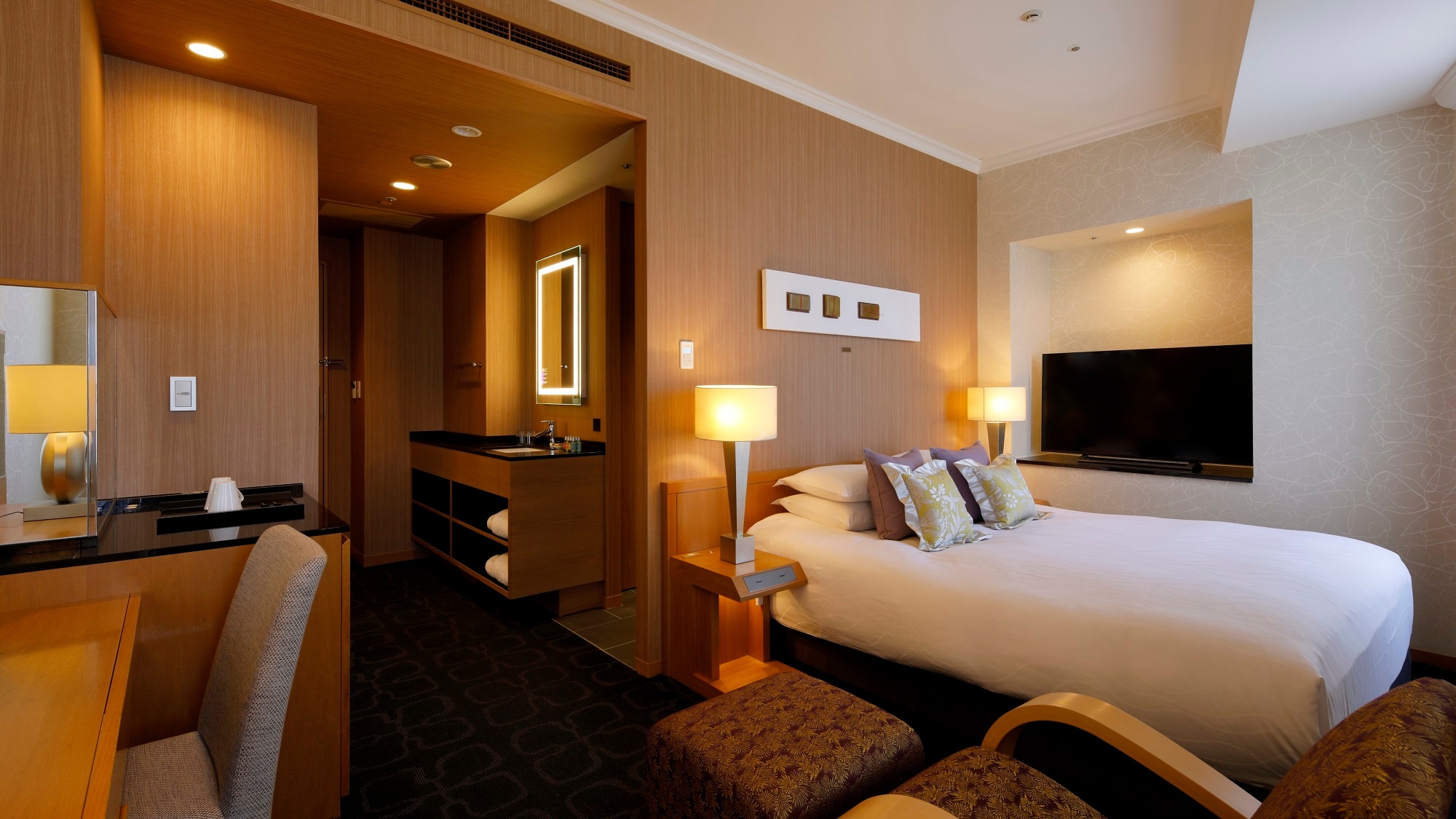 Luxe Queen 26 square meters / 26th floor 28th floor