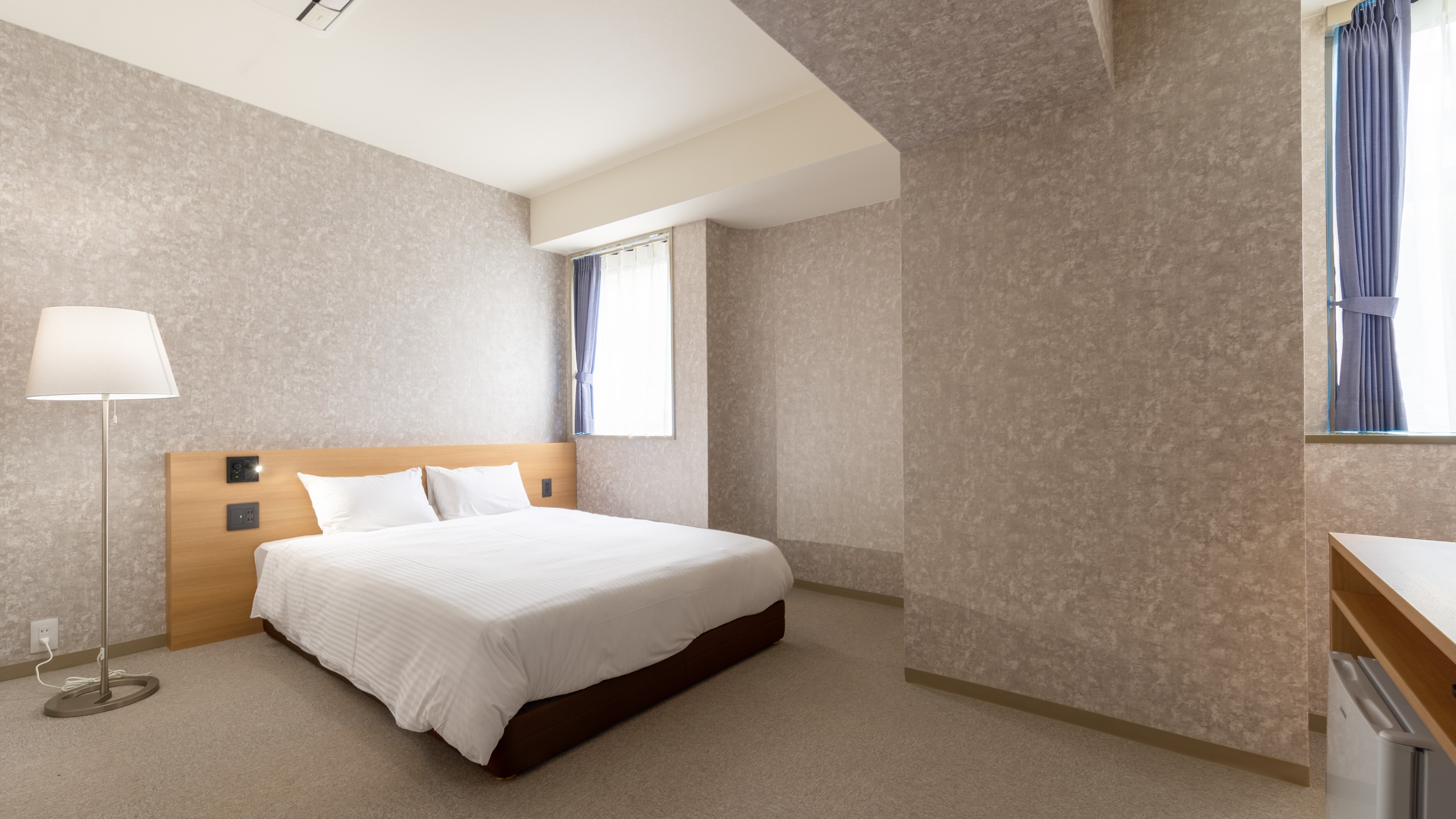 Comfort Double (with toilet and shower) Other facilities: TV, refrigerator, humidifier/air purifier, air conditioner