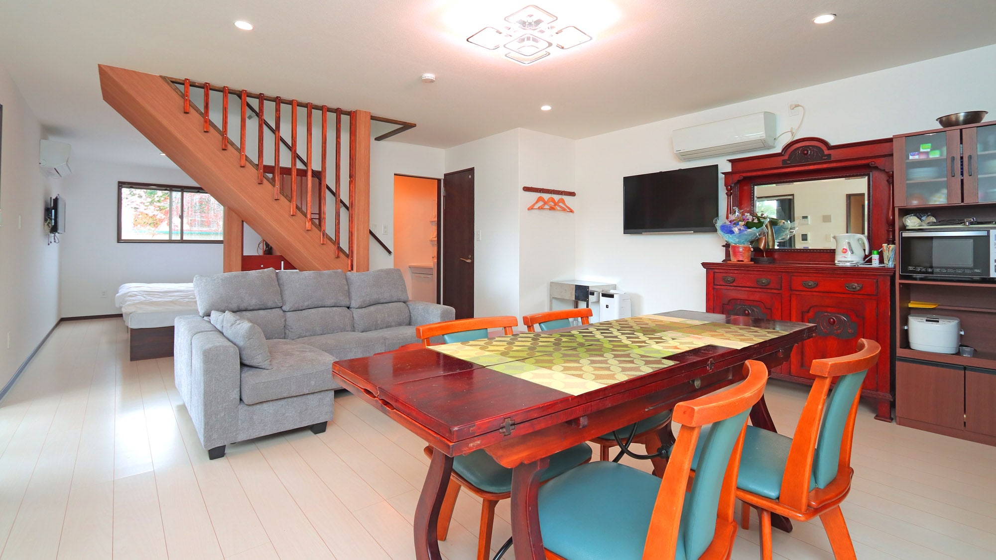 [Separate villa type] Dining