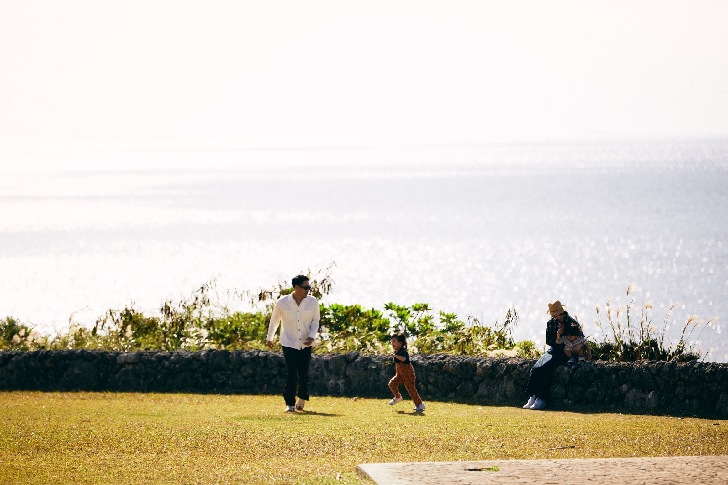 [Yomitan Village, Gala Blue Sea] A vast, unobstructed horizon, 10 minutes by car