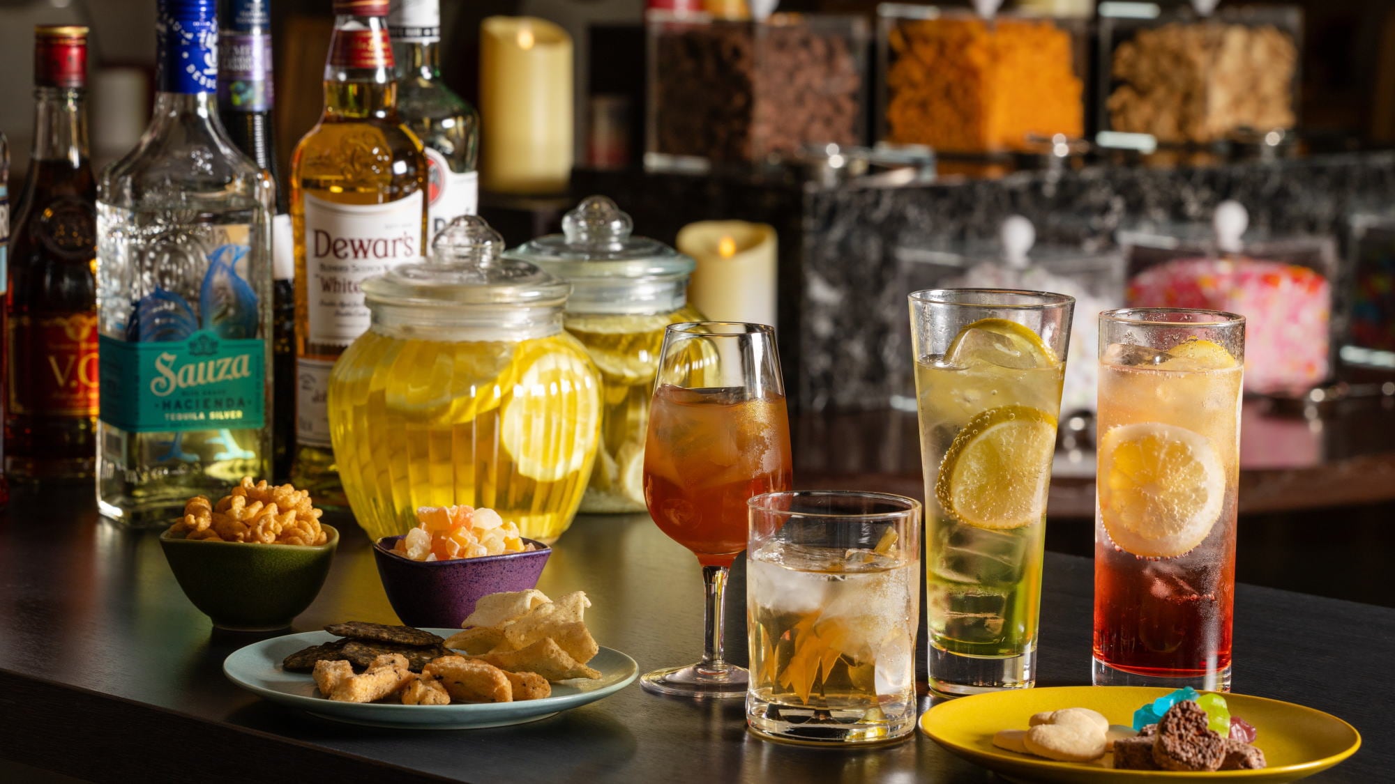 [Lounge benefits] The lounge is available to all guests staying at the hotel. *Illustration