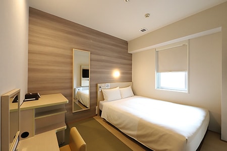 Room 02