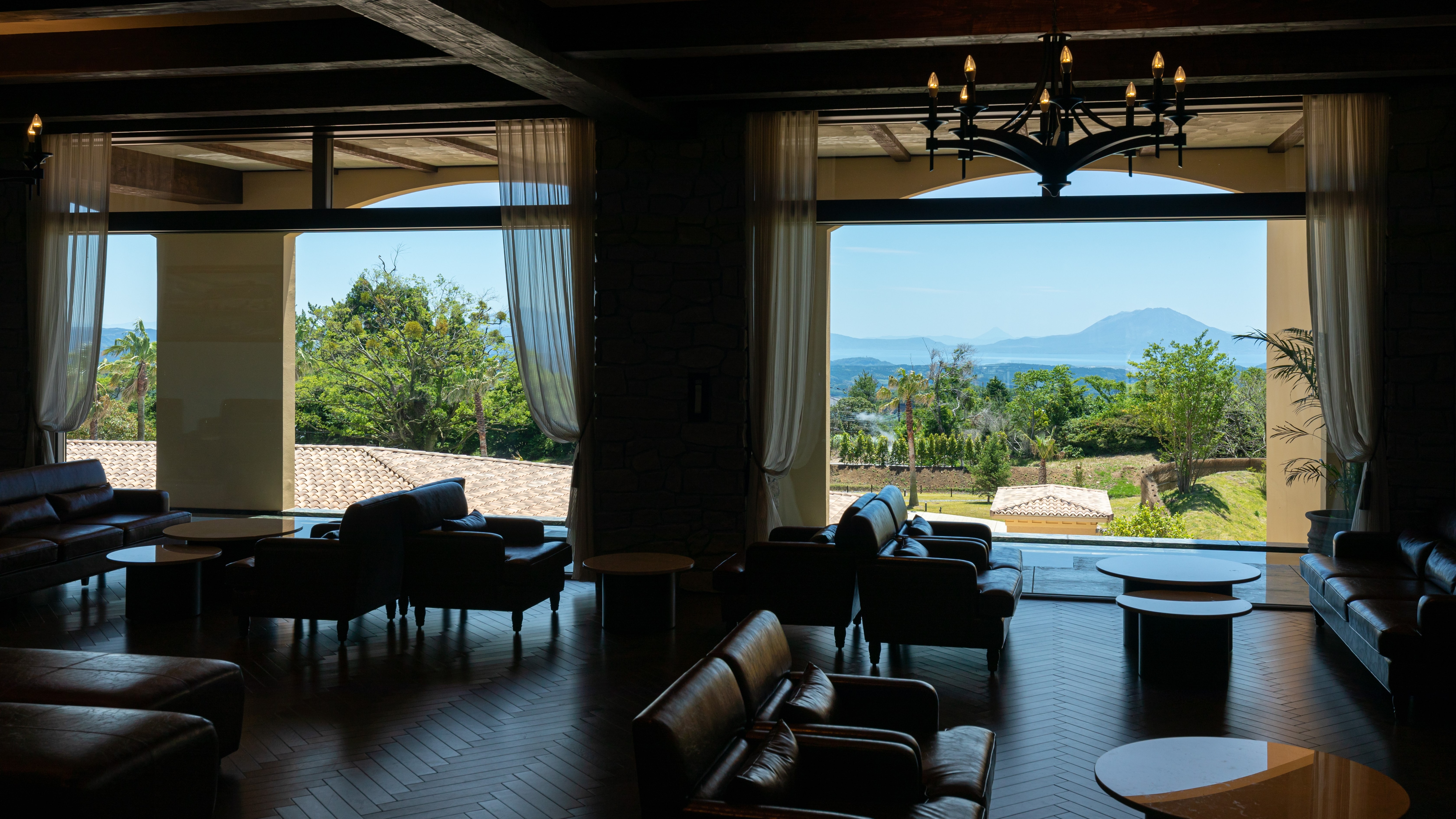 ★ [Lobby] Sakurajima seen from the lobby