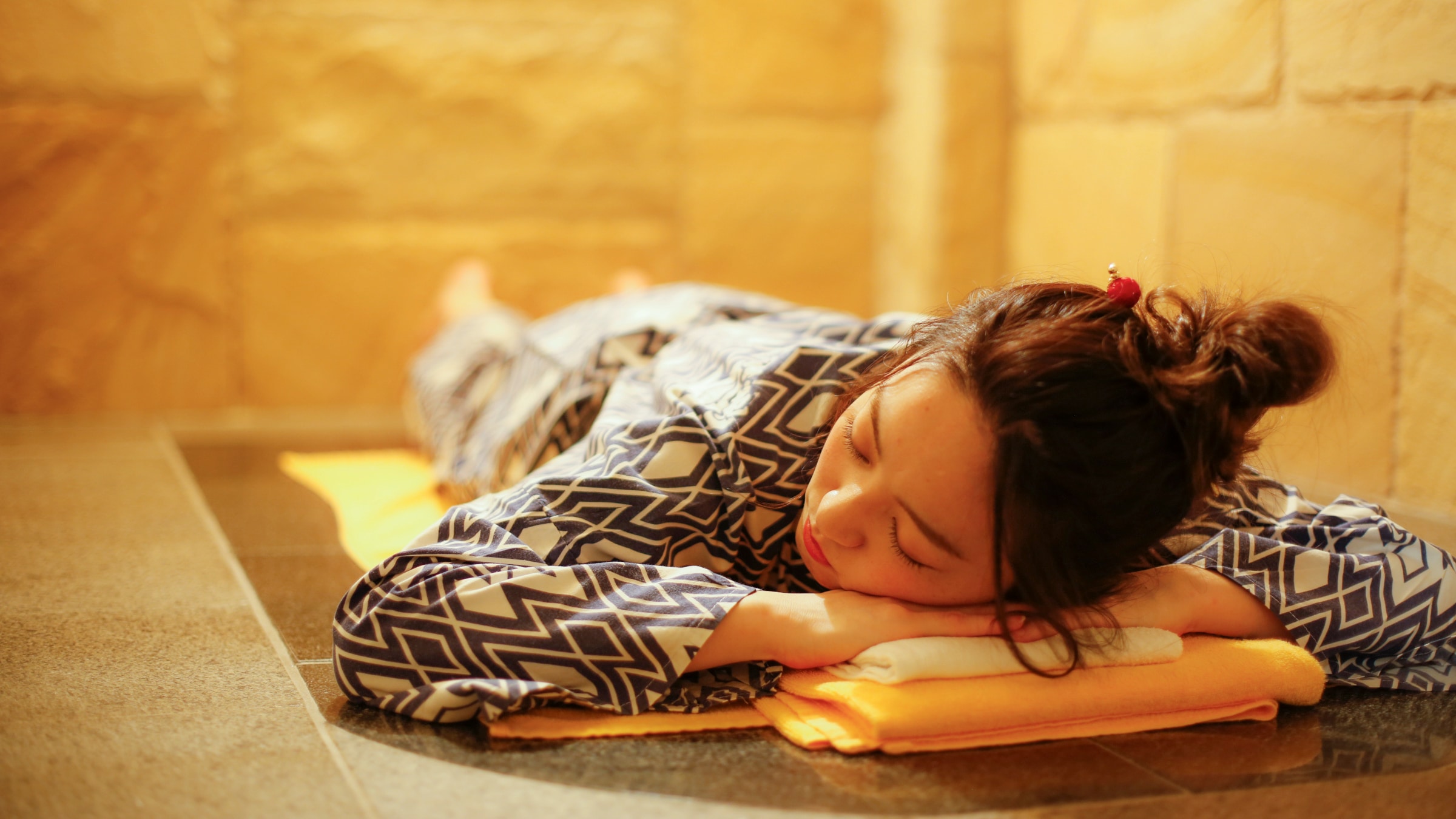 Bedrock bath floor type (women only)